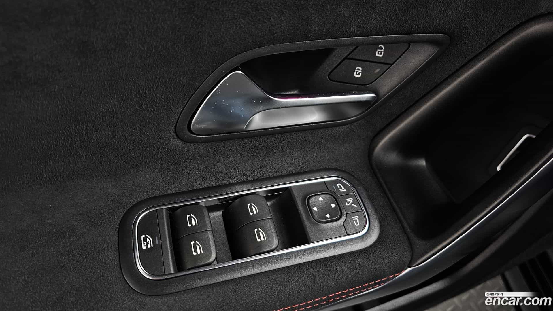 A-Class Mercedes-Benz 2022.1-OPTION-043