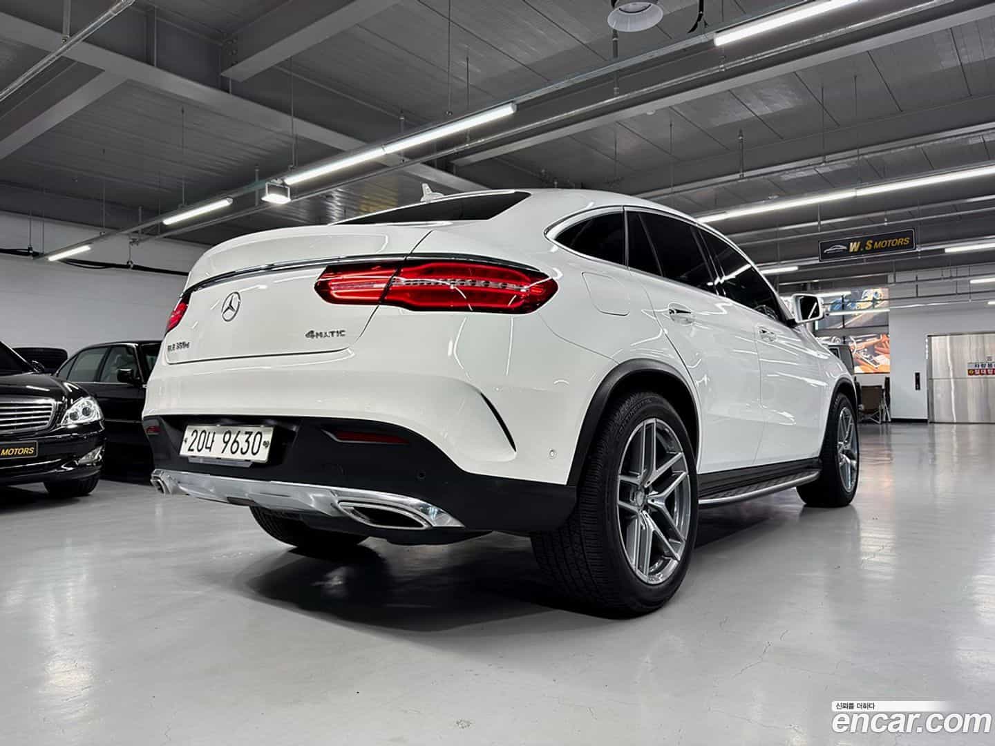 GLE-Class Mercedes-Benz 2017.3-INNER-007