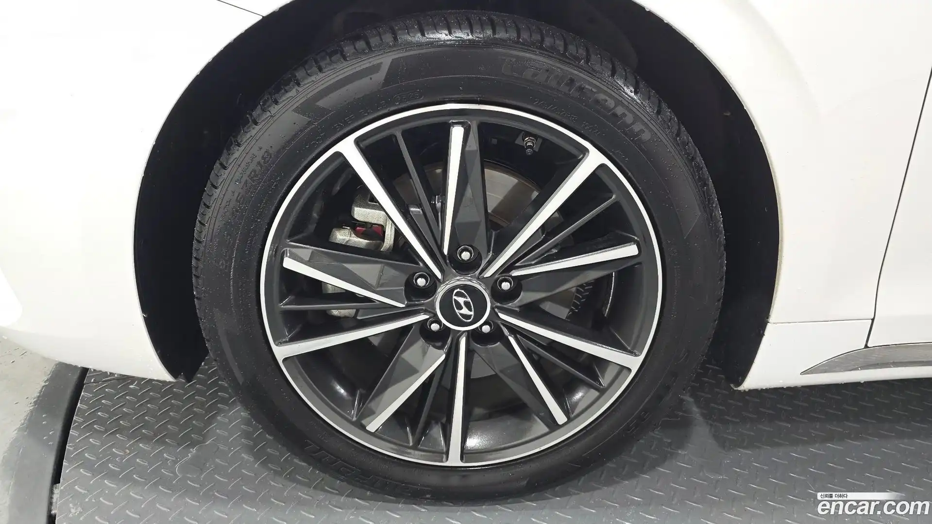Grandeur Hyundai 2021.10-OUTER-005