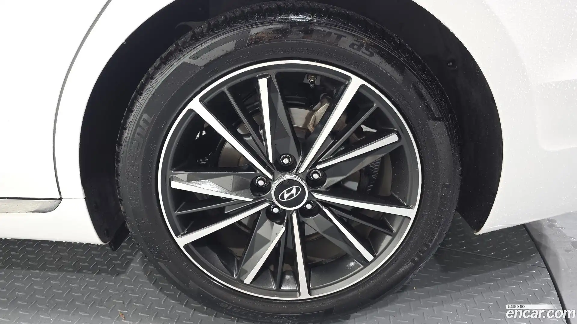 Grandeur Hyundai 2021.10-OUTER-031