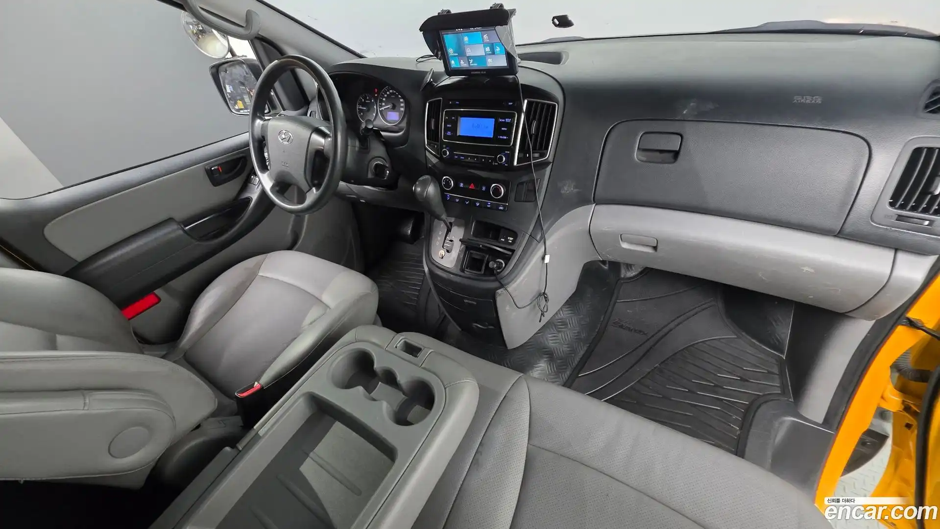Starex Hyundai 2020.10-INNER-007
