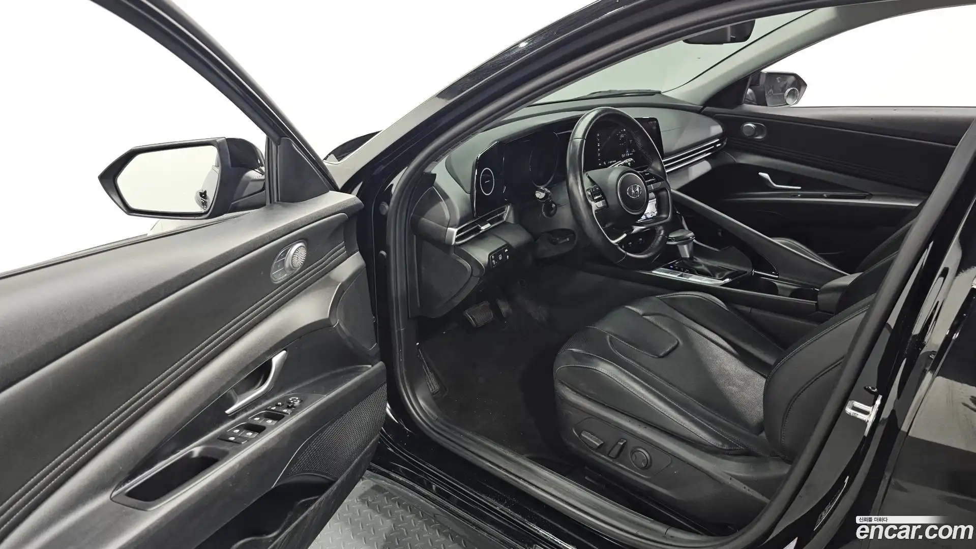 AVANTE Hyundai 2022.4-INNER-010