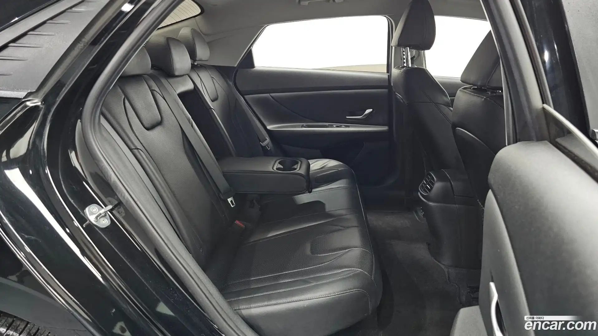 AVANTE Hyundai 2022.4-INNER-036