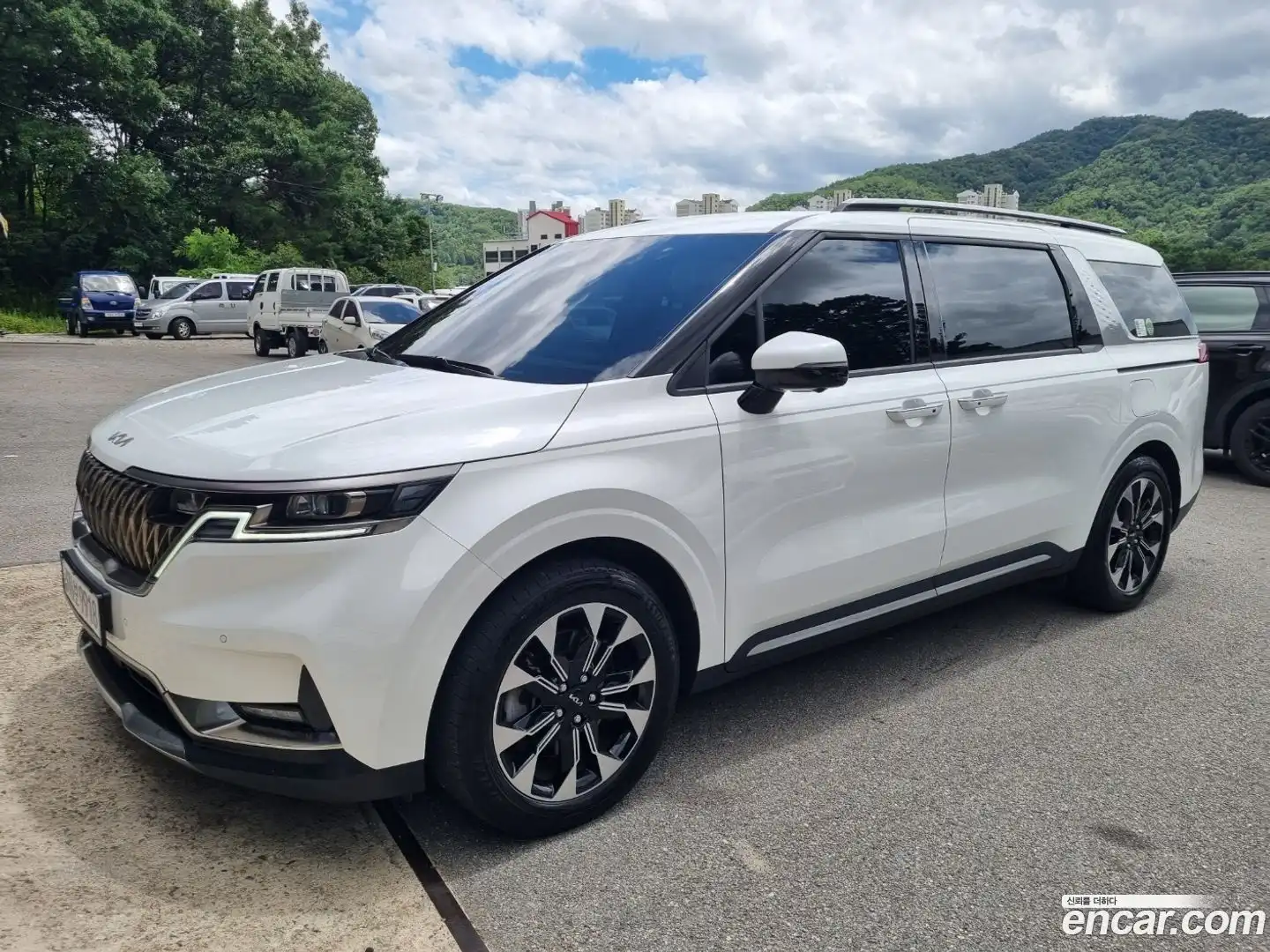 Canival Kia 2023.8-OUTER-001
