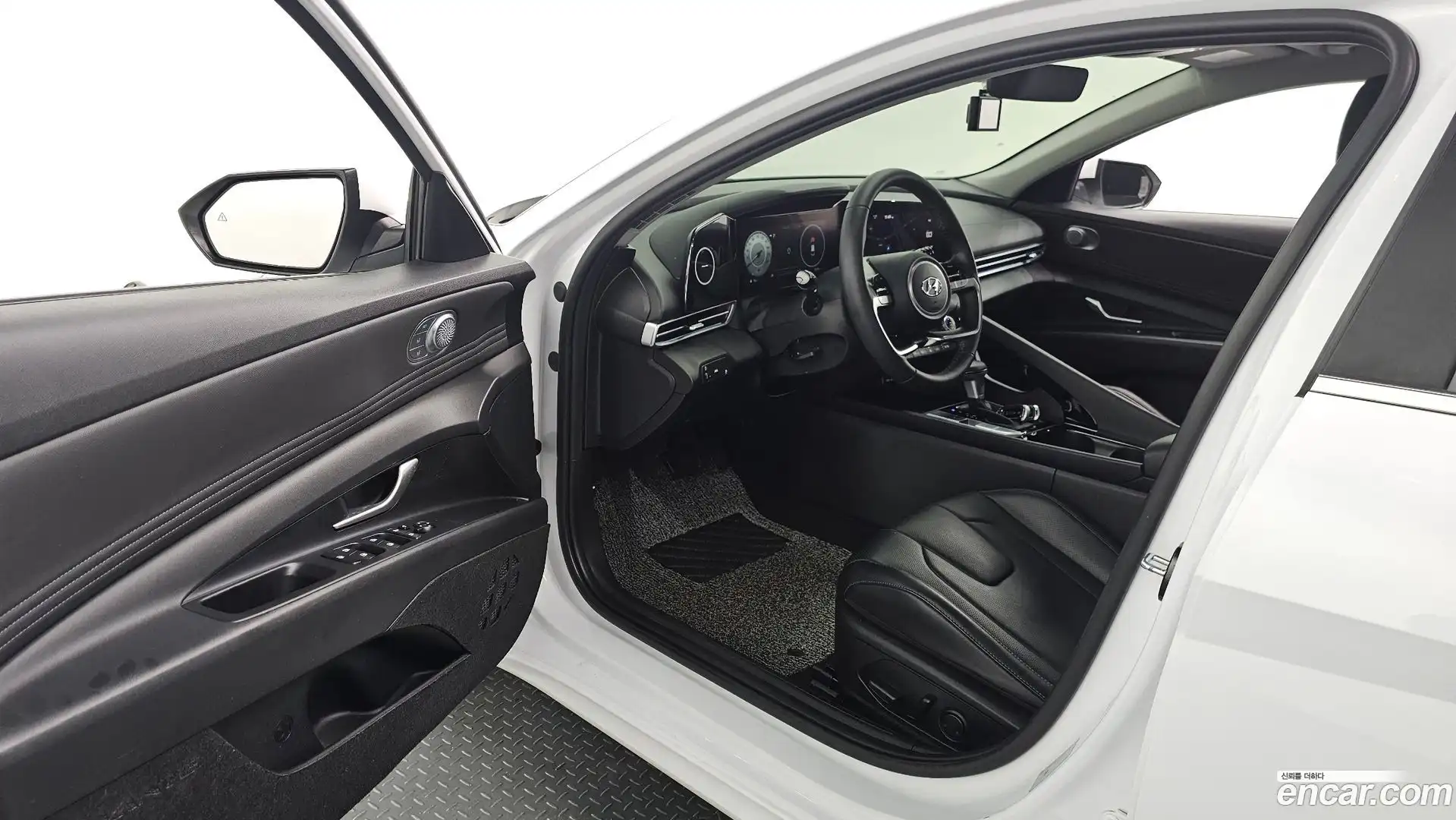 AVANTE Hyundai 2021.3-INNER-010