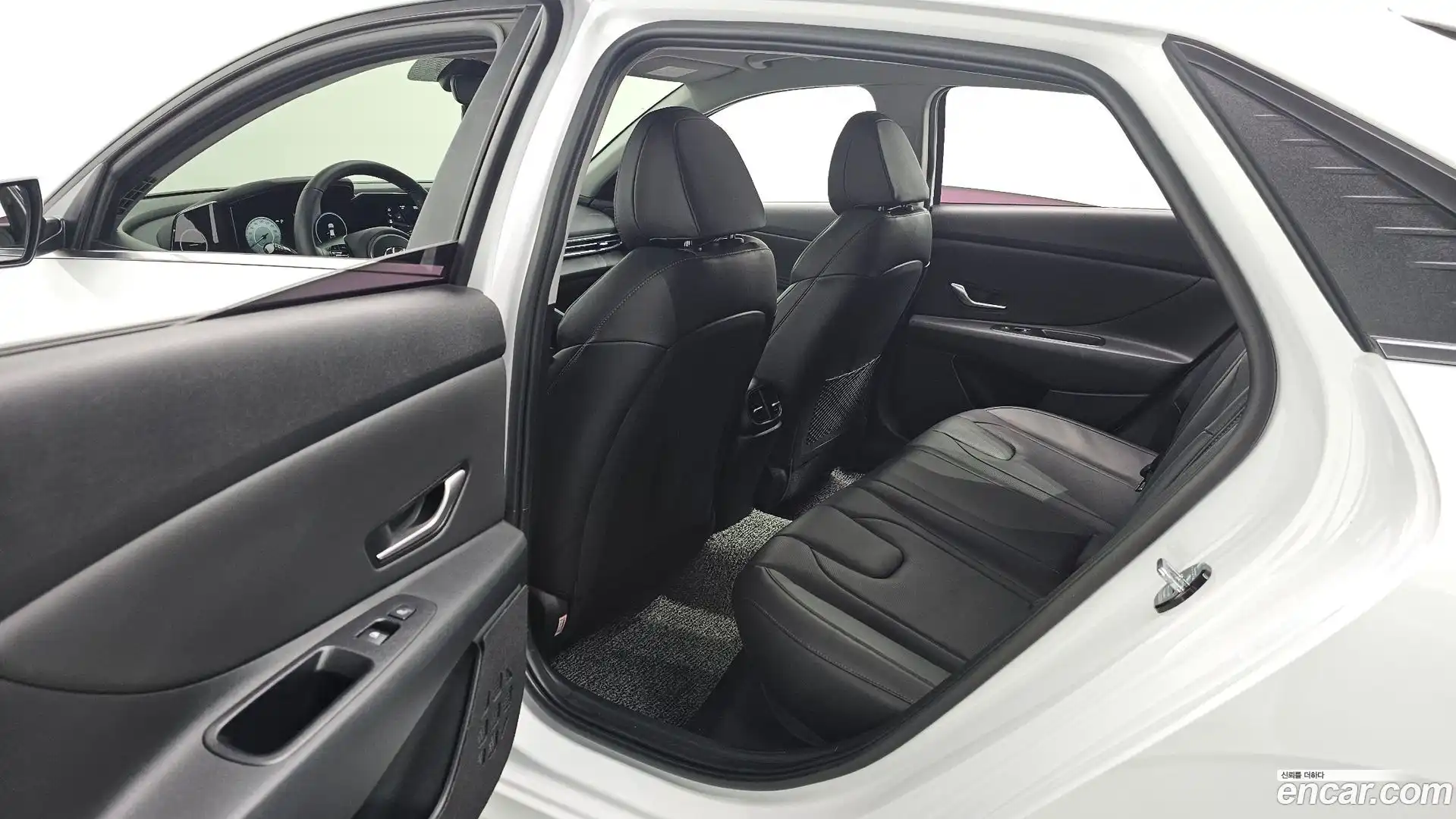 AVANTE Hyundai 2021.3-OPTION-016