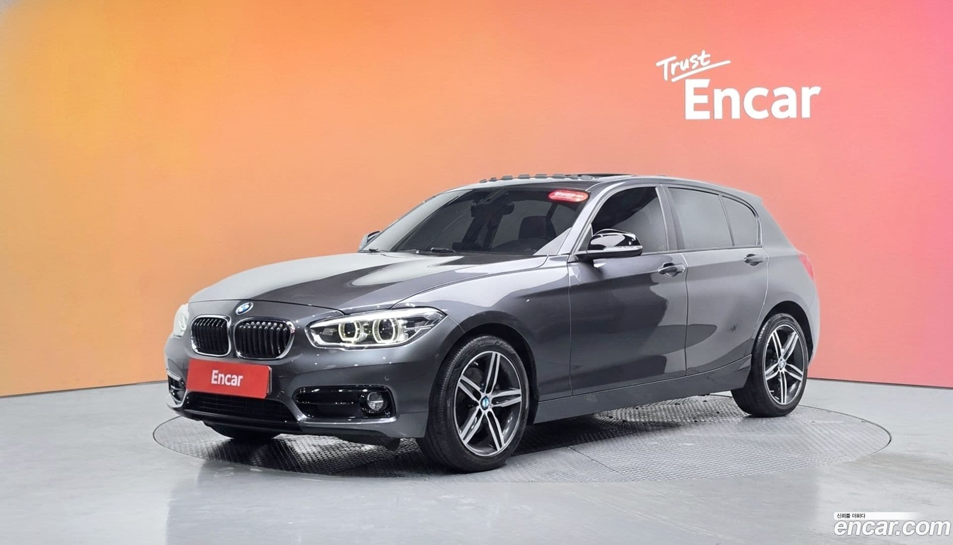 Main__Slider__Photo:1-Series BMW 2017.4-0