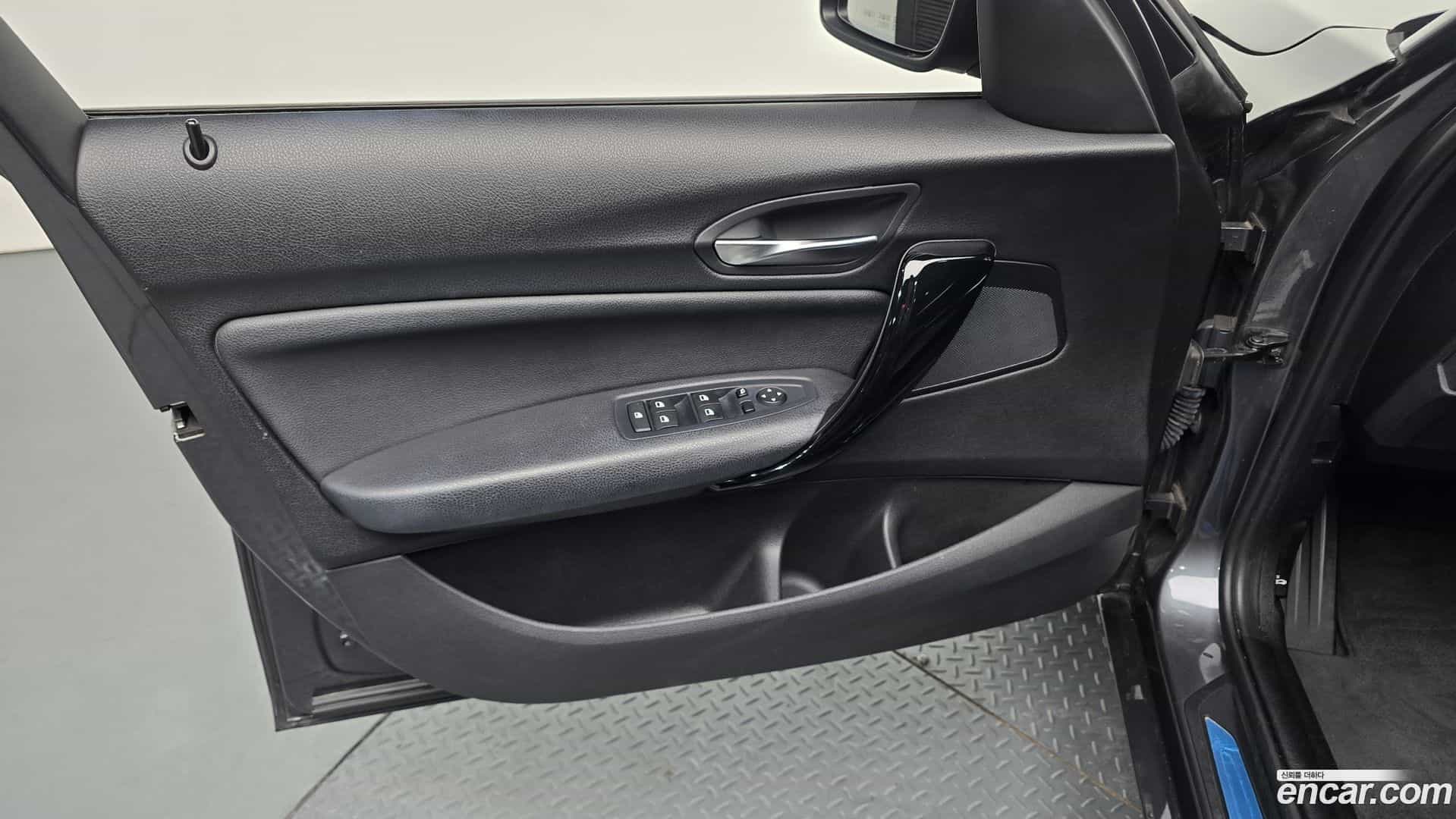 1-Series BMW 2017.4-INNER-034