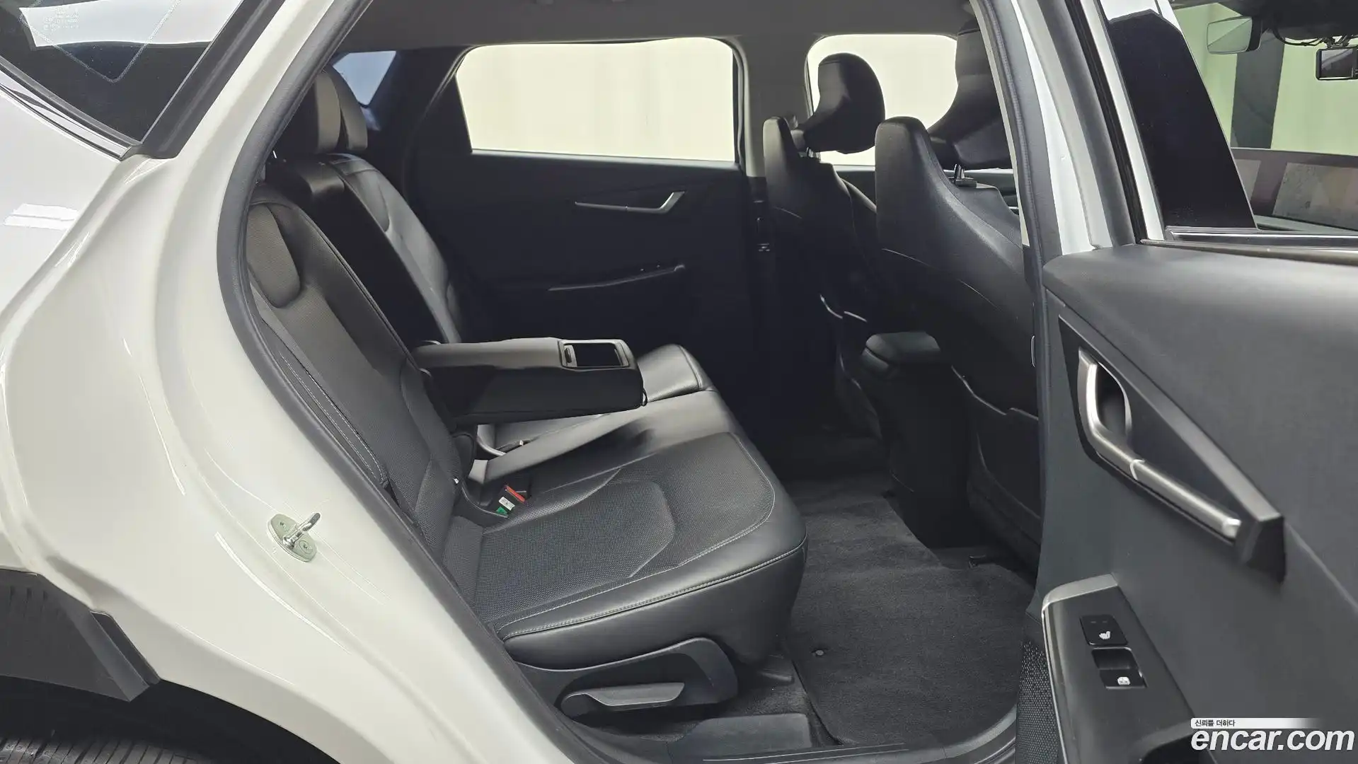 EV6 Kia 2022.11-OPTION-015