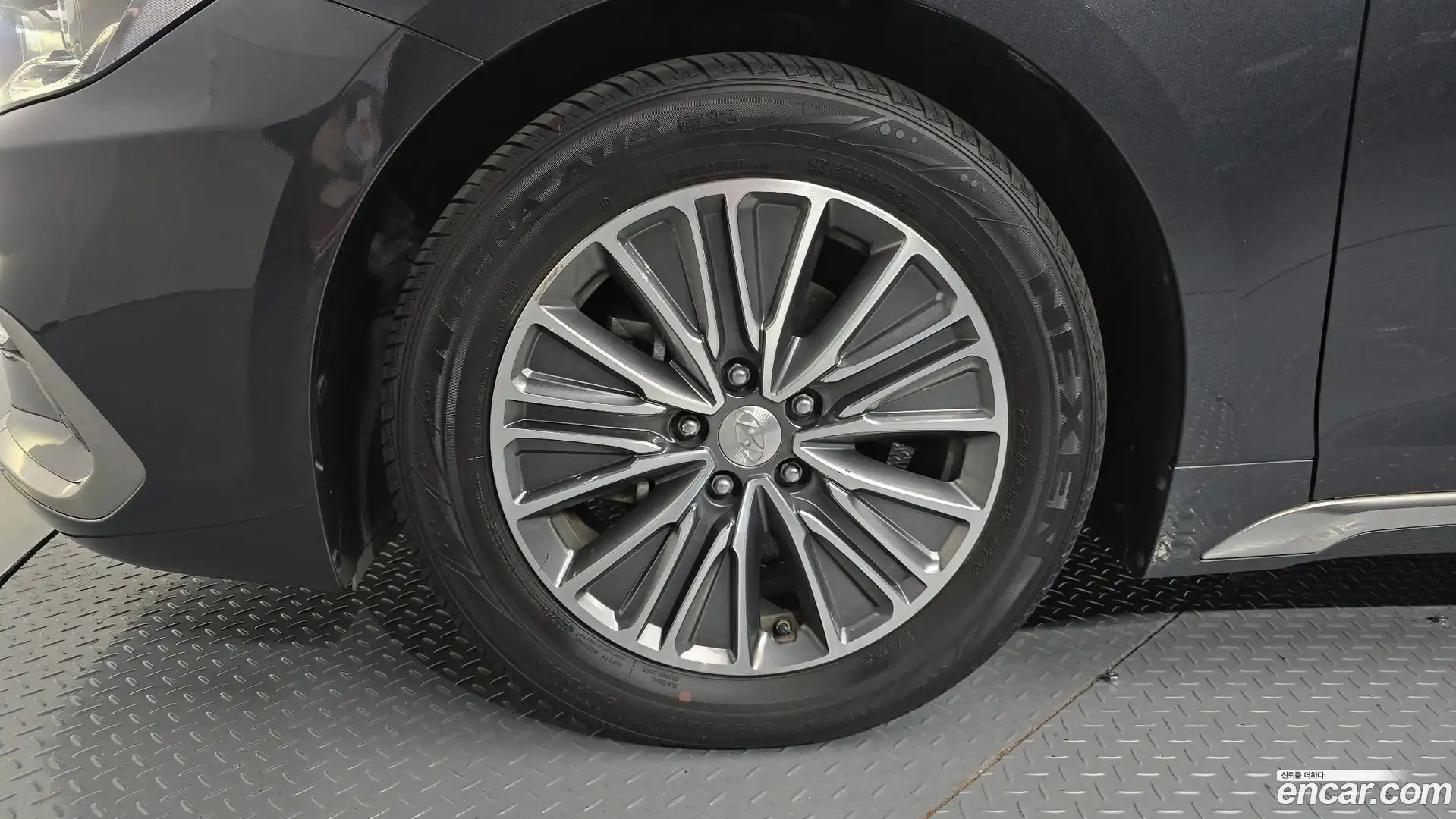 Grandeur Hyundai 2019.0-OUTER-005