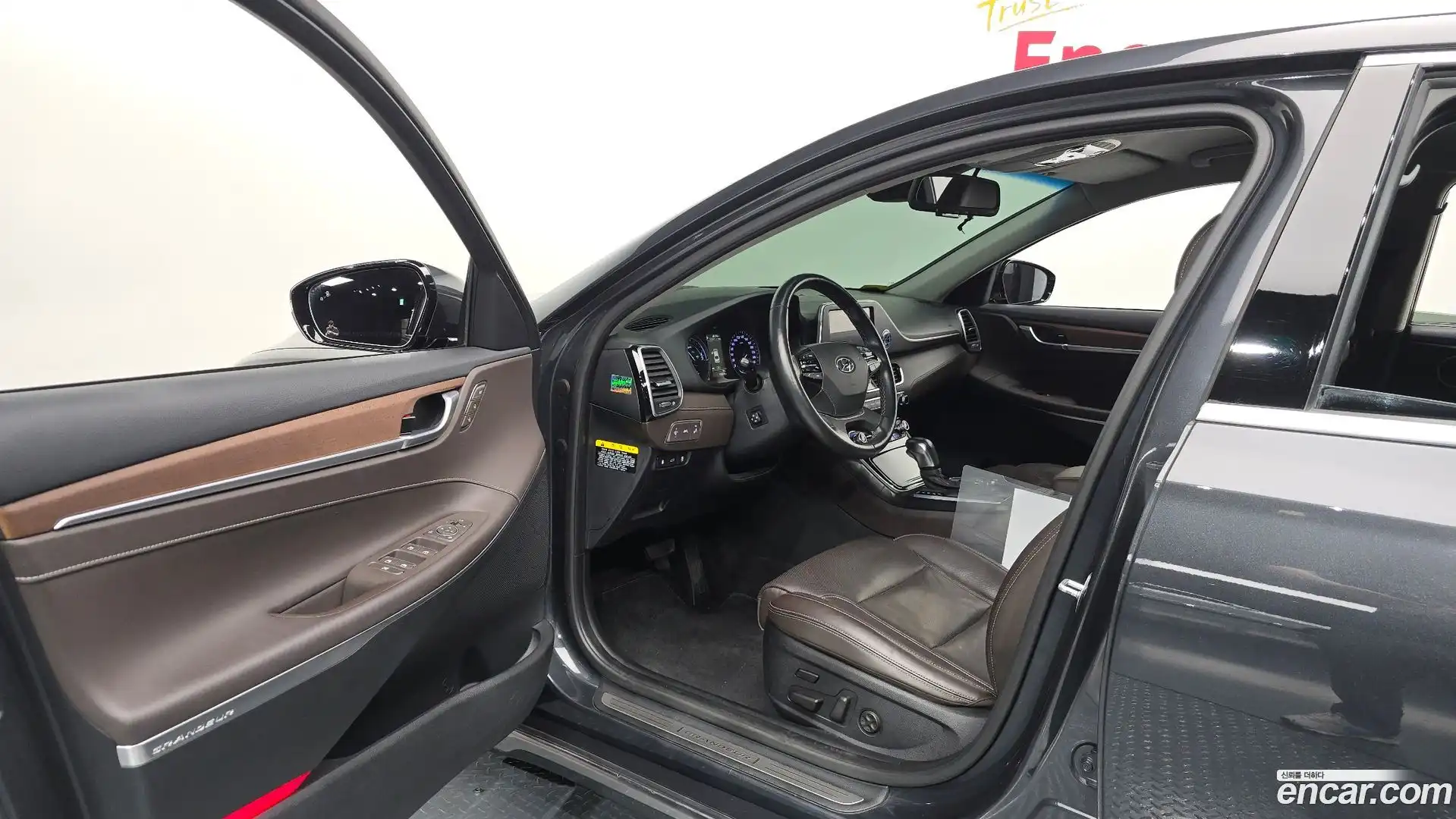 Grandeur Hyundai 2019.0-INNER-010