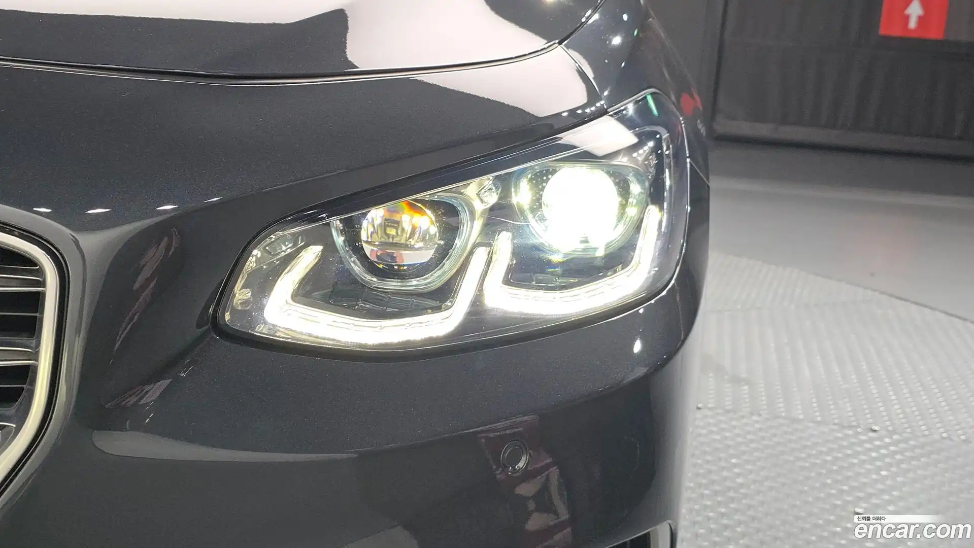 Grandeur Hyundai 2019.0-OUTER-032