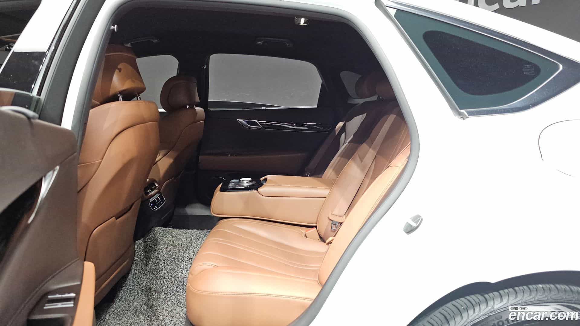 G80 Genesis 2023.6-INNER-036