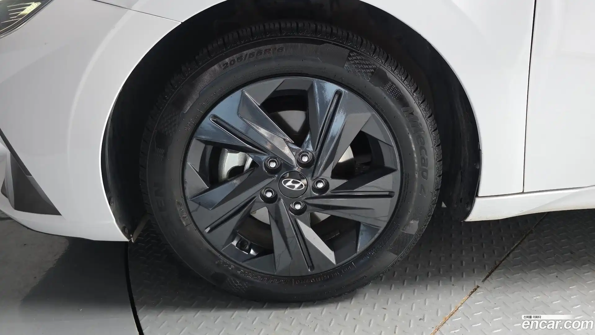 AVANTE Hyundai 2022.5-OUTER-005