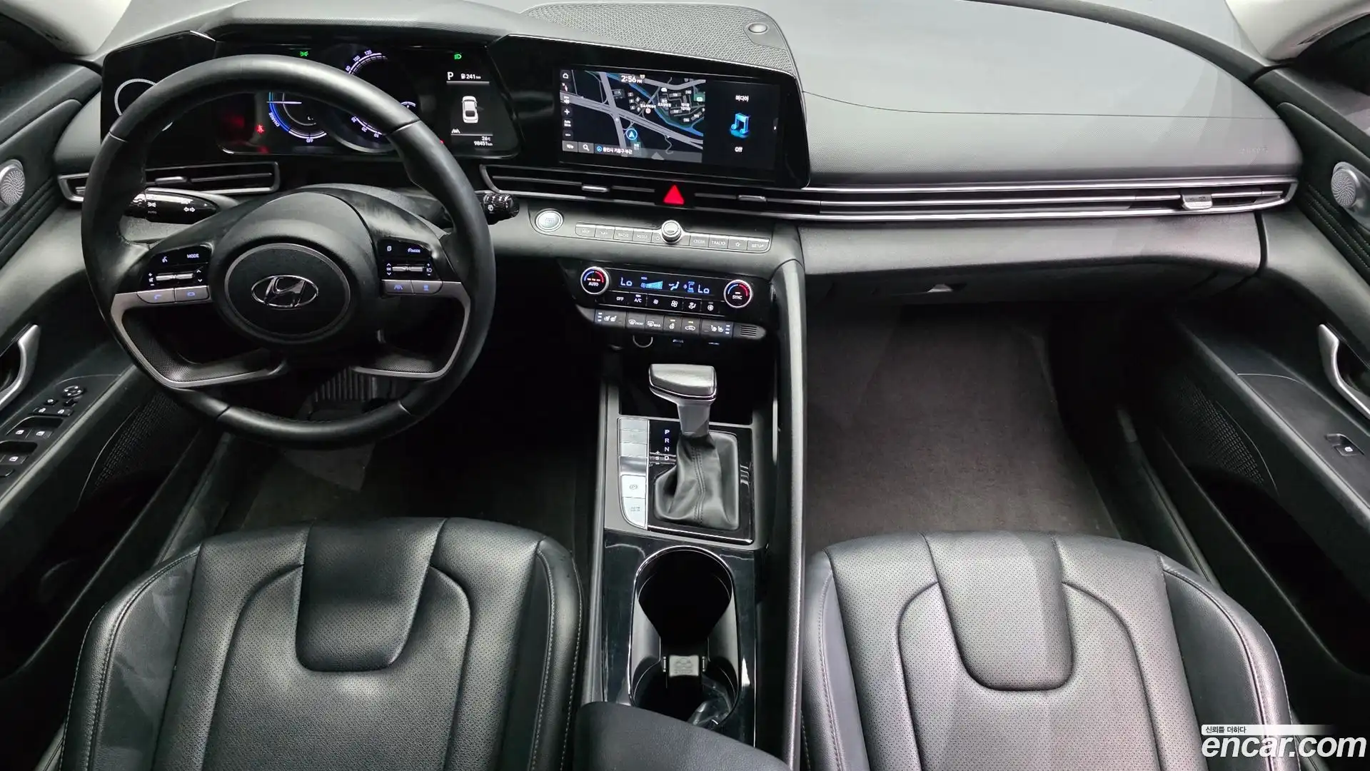 AVANTE Hyundai 2022.5-INNER-007