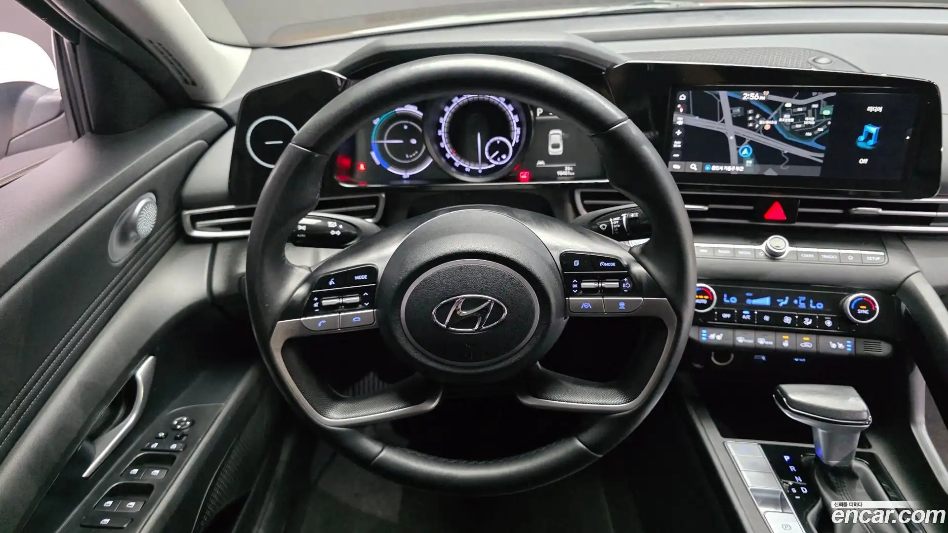 AVANTE Hyundai 2022.5-OPTION-017