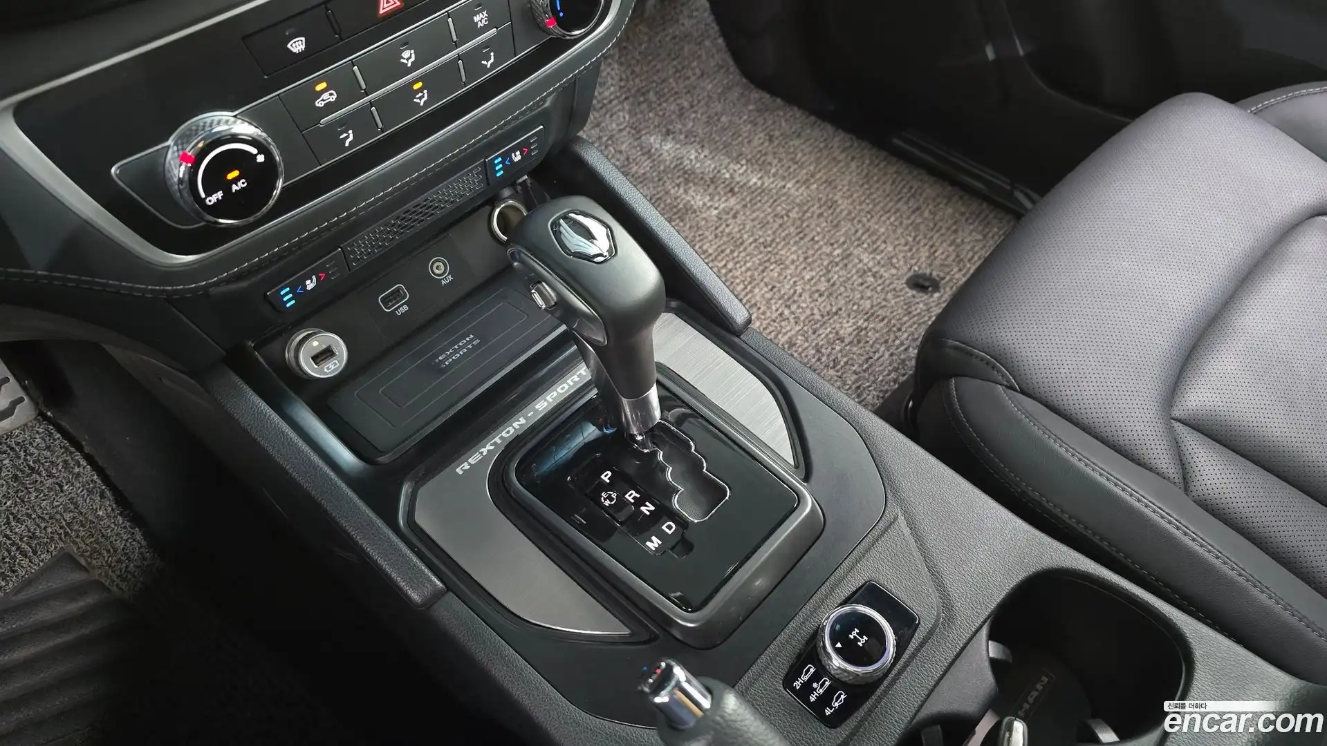 Rexton KG Mobility 2020.9-INNER-009