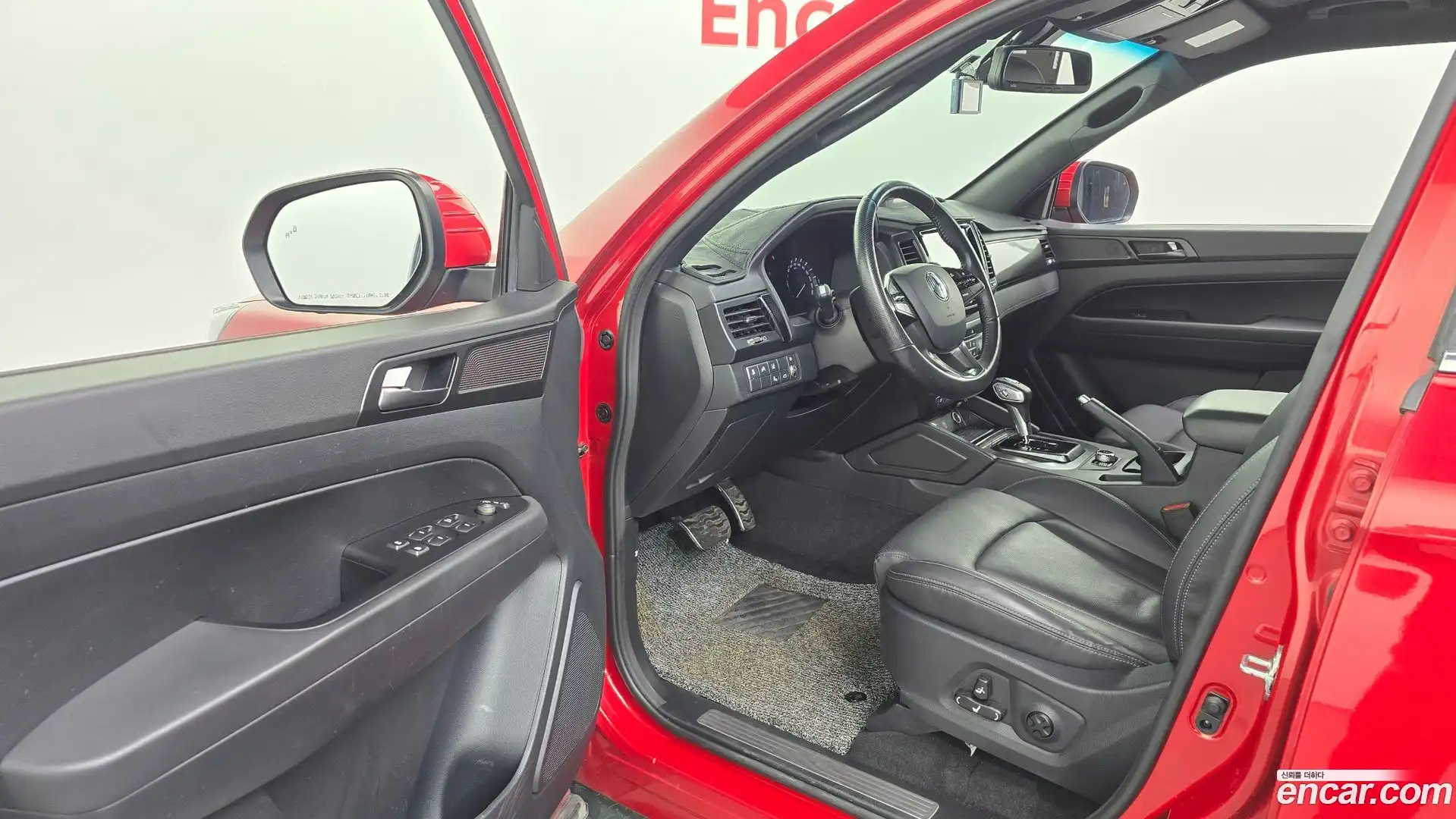 Rexton KG Mobility 2020.9-INNER-010