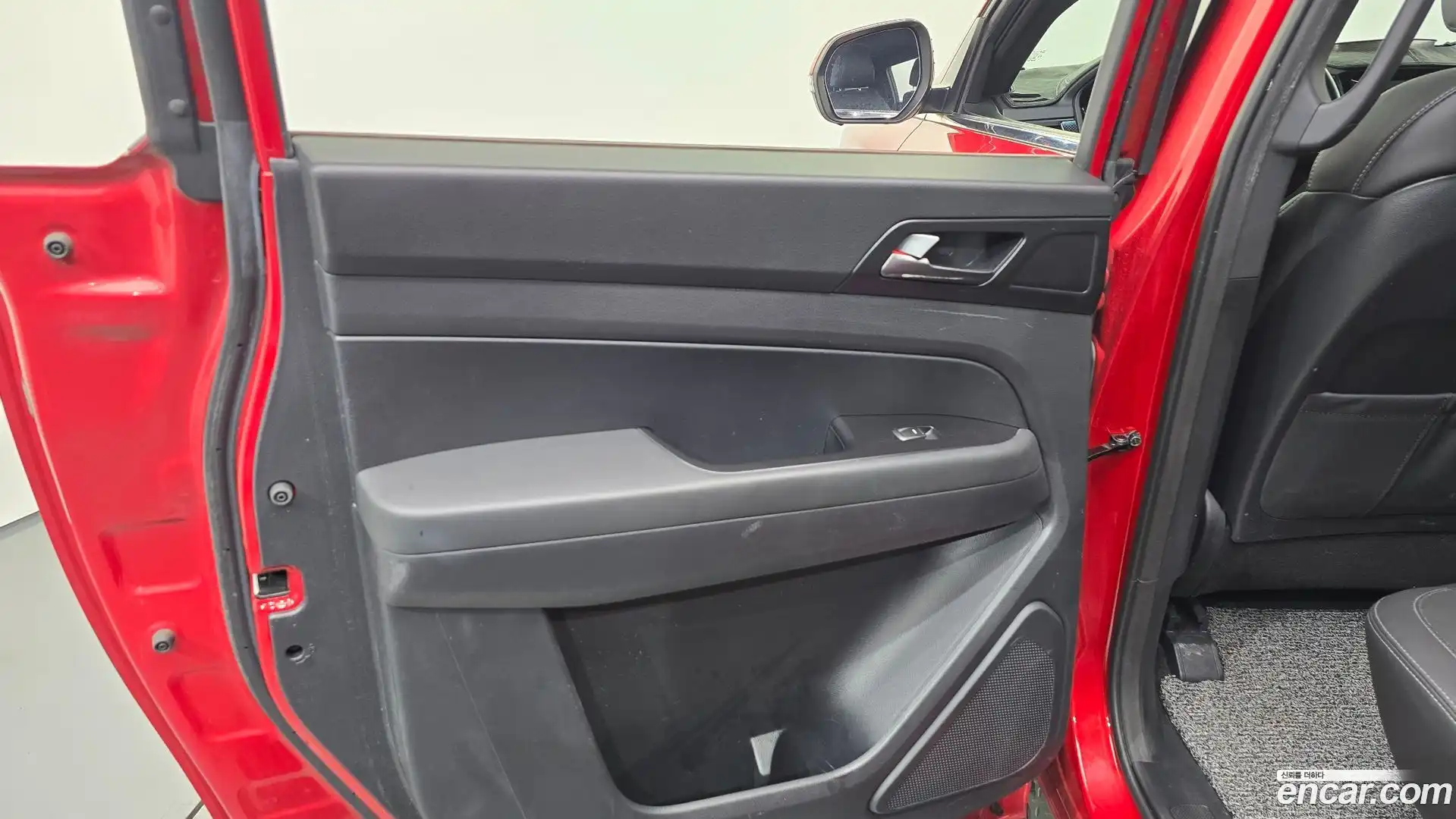 Rexton KG Mobility 2020.9-INNER-035