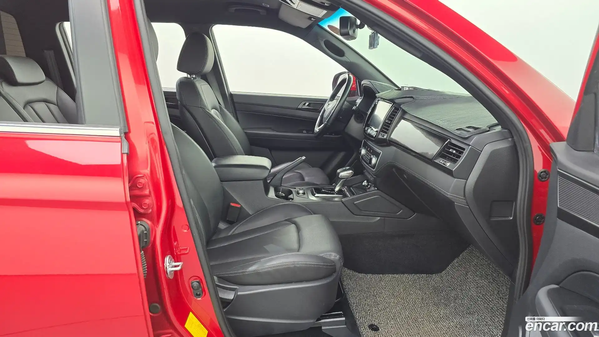 Rexton KG Mobility 2020.9-INNER-036