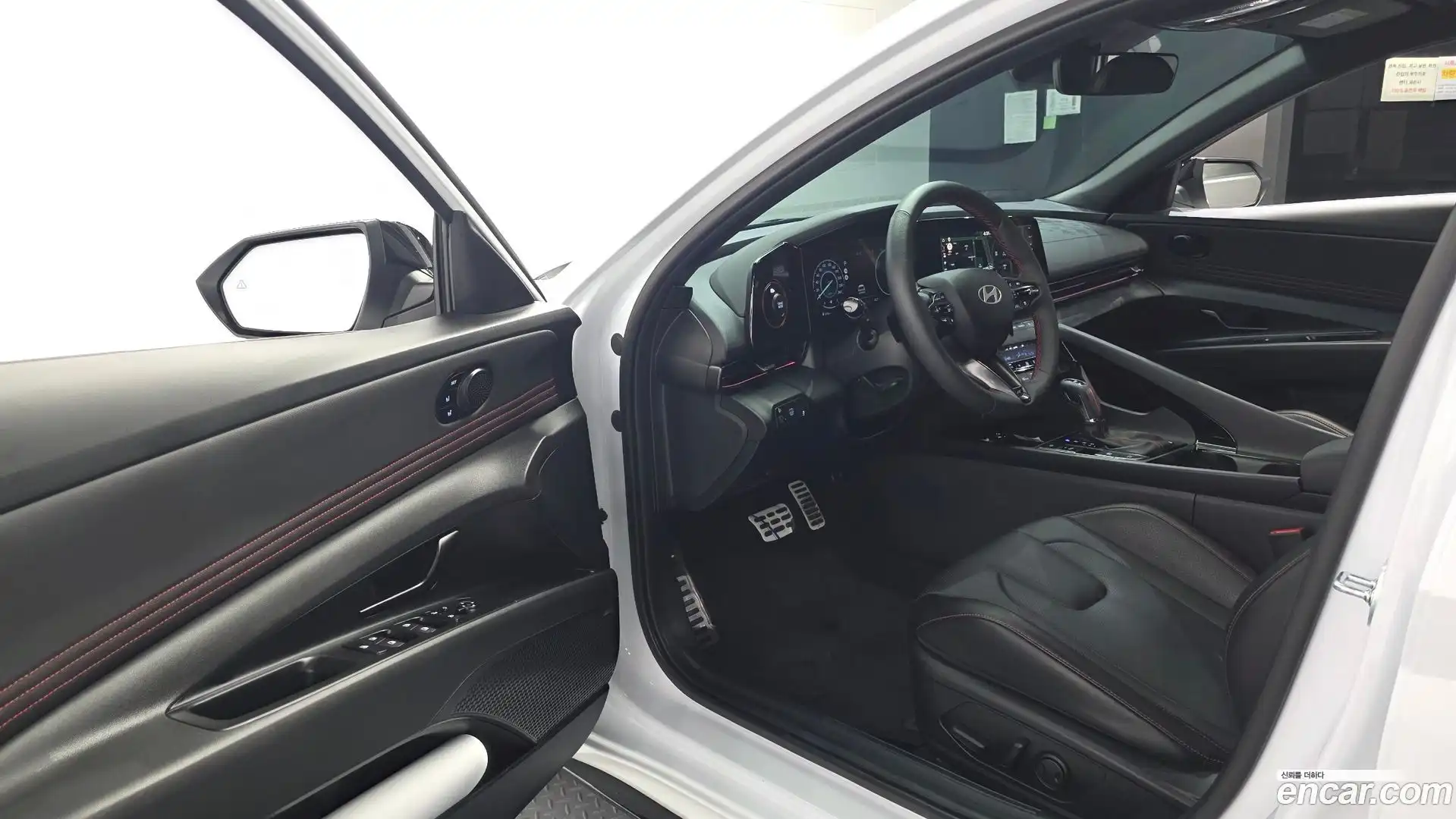 AVANTE Hyundai 2025.0-INNER-010