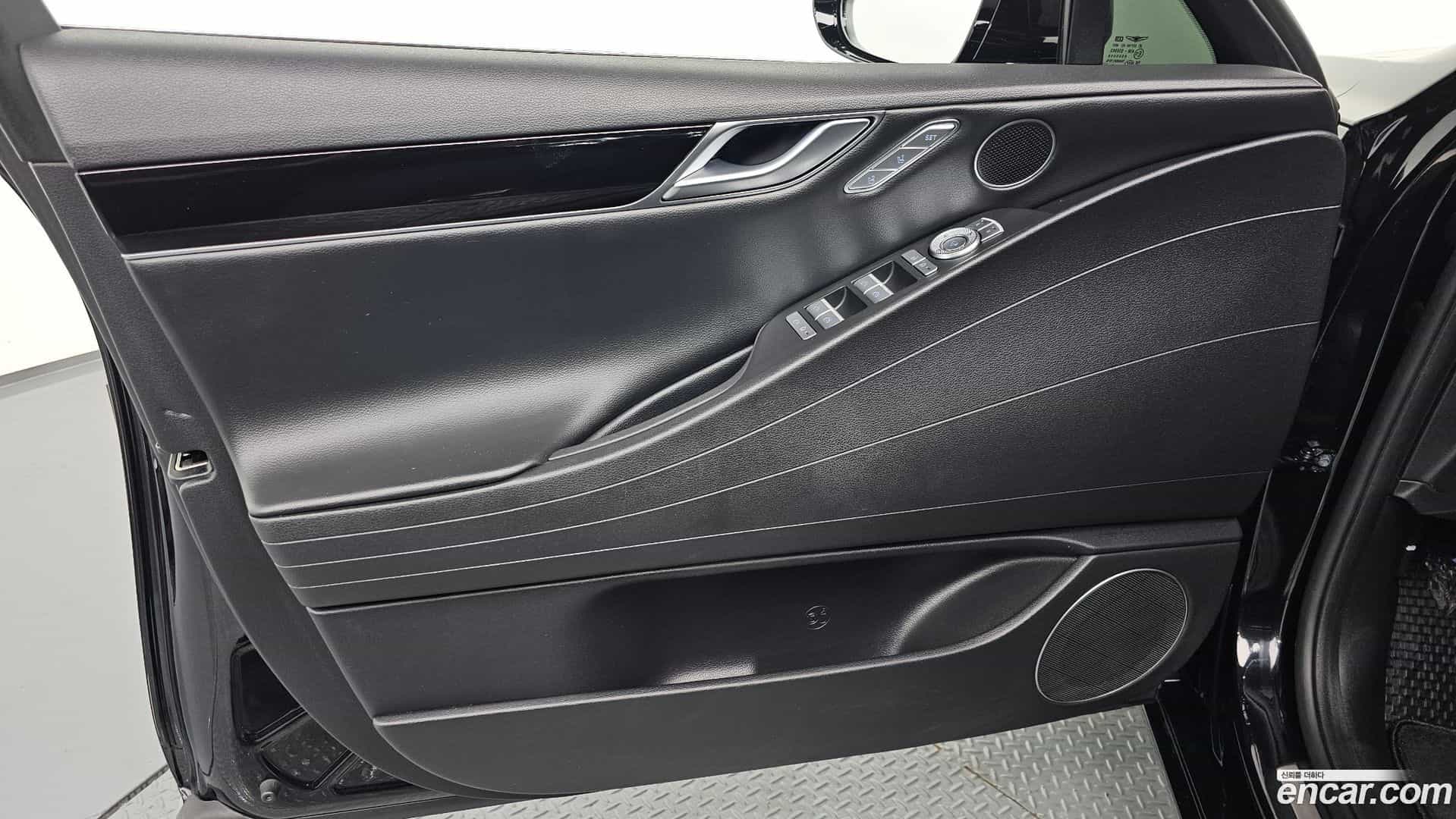 G80 Genesis 2022.8-INNER-034