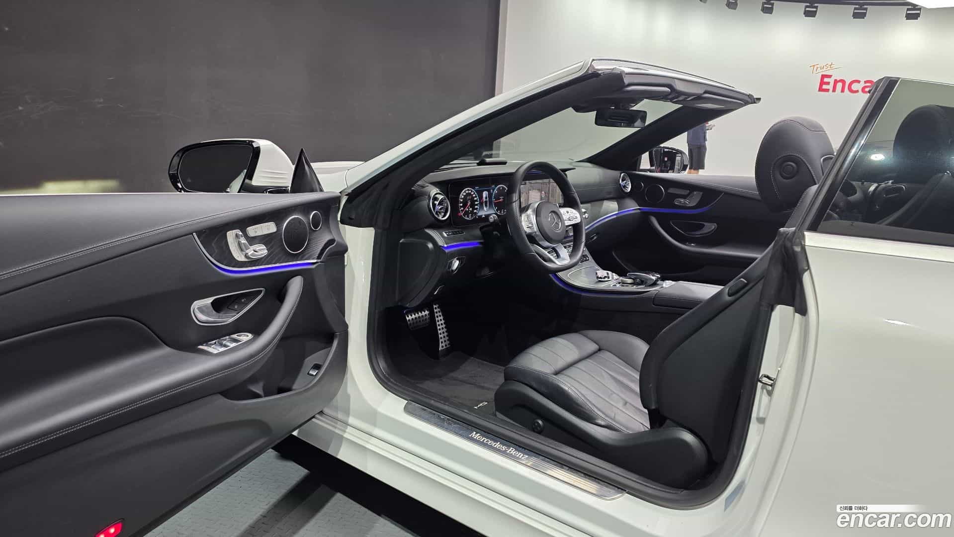 E-Class Mercedes-Benz 2020.9-INNER-010