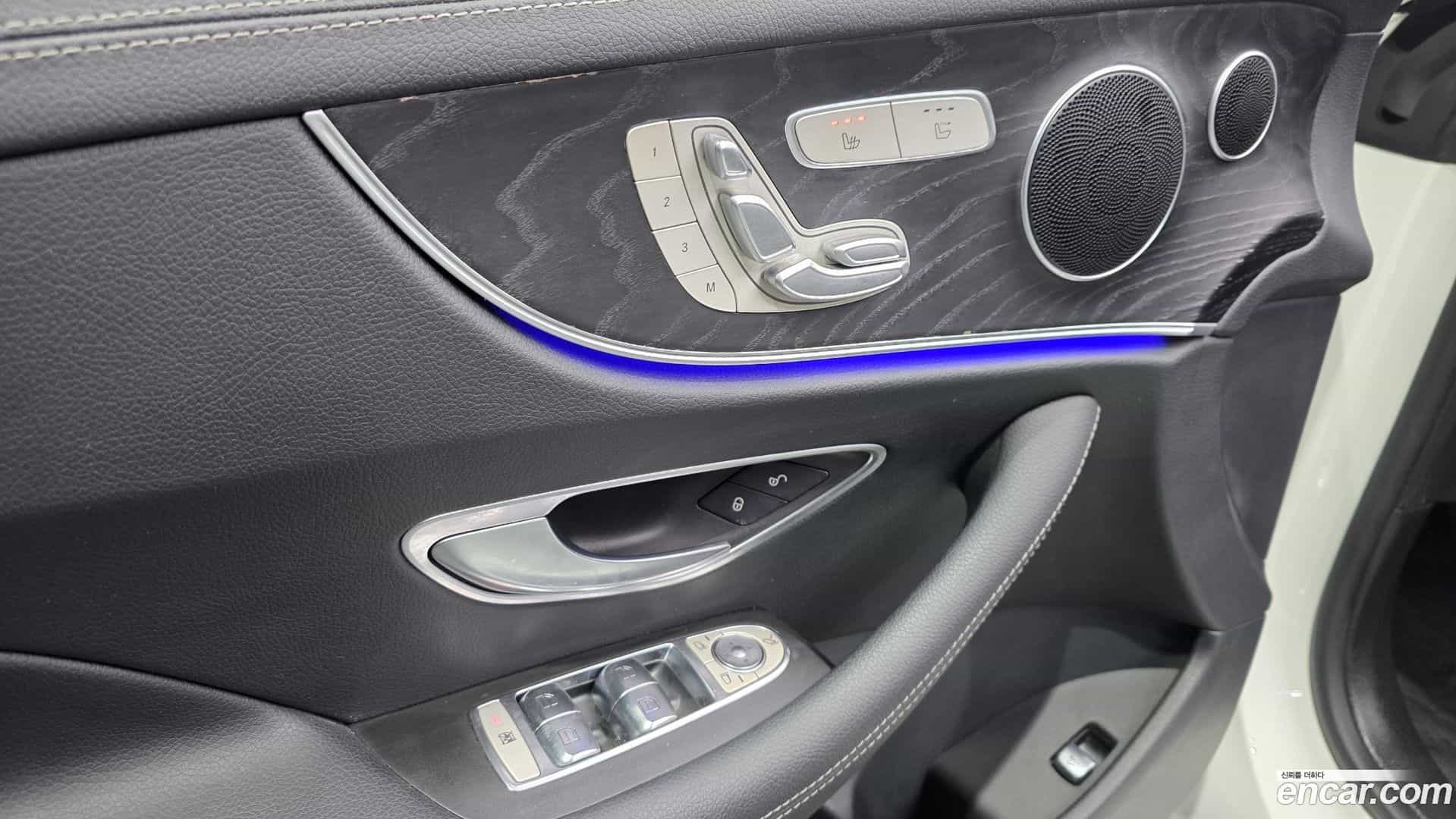 E-Class Mercedes-Benz 2020.9-OPTION-023