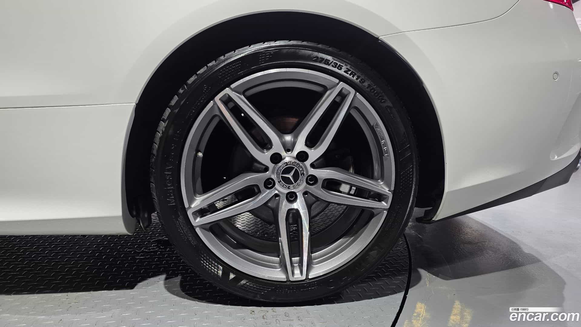 E-Class Mercedes-Benz 2020.9-OUTER-031