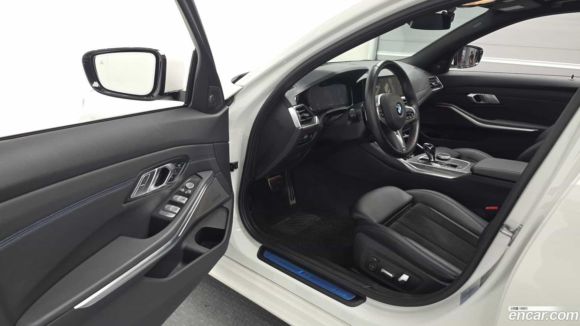 3-Series BMW 2021.4-INNER-010