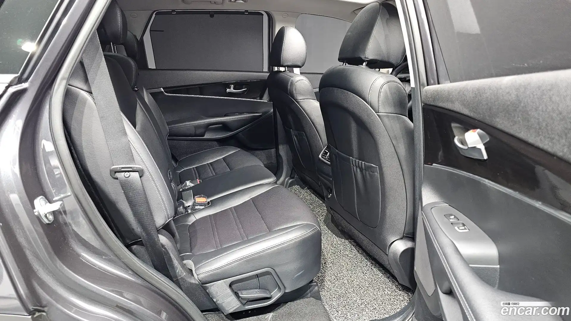 Sorento Kia 2018.4-OPTION-016