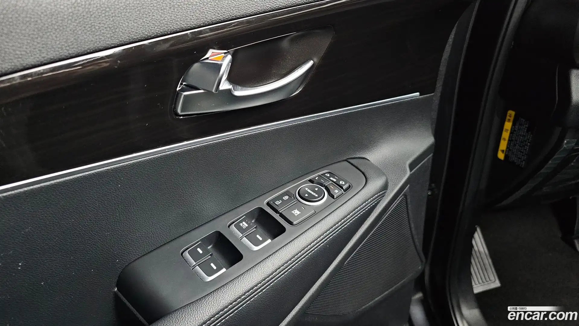 Sorento Kia 2018.4-OPTION-042