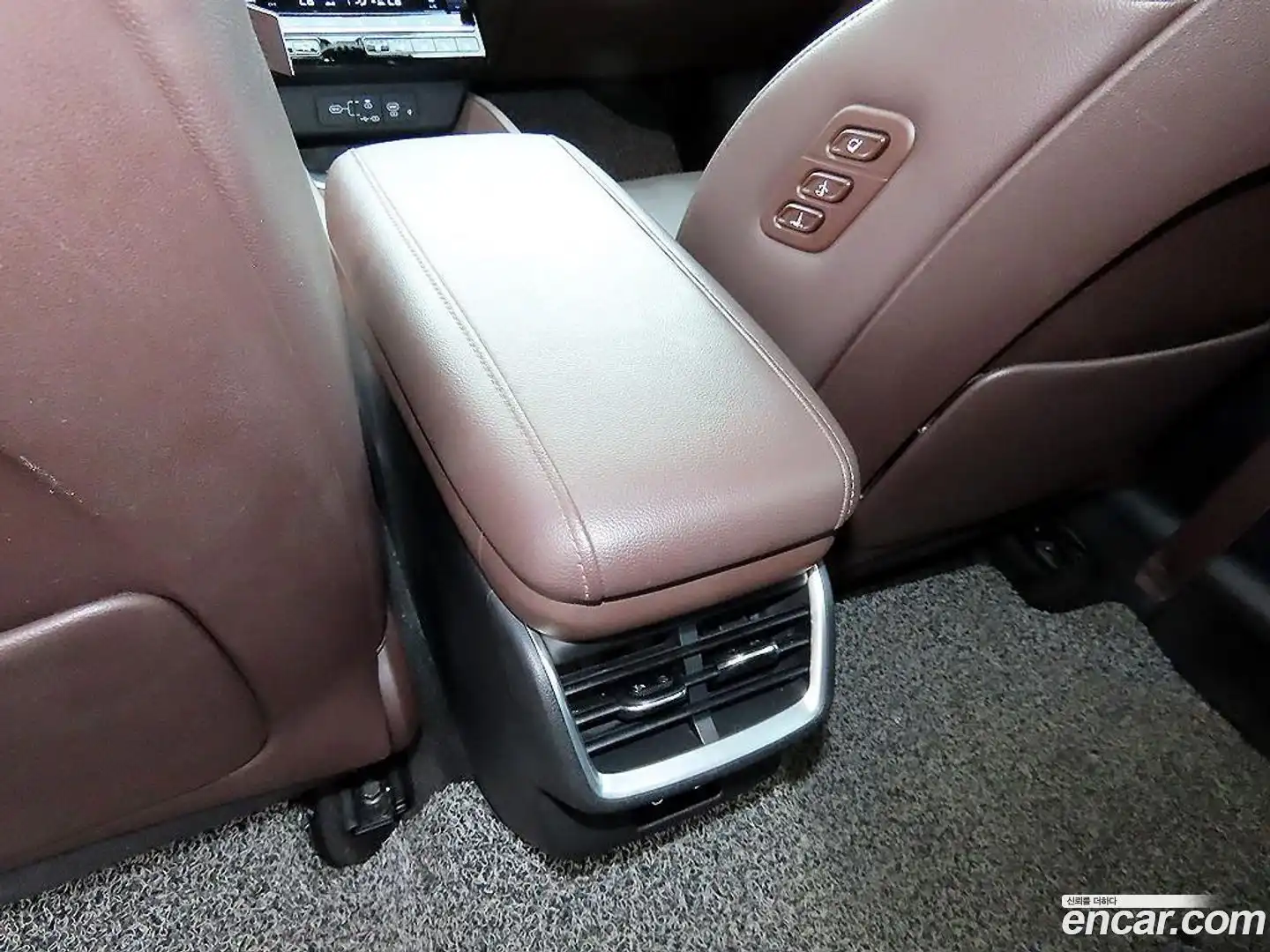 Grandeur Hyundai 2023.3-OPTION-020