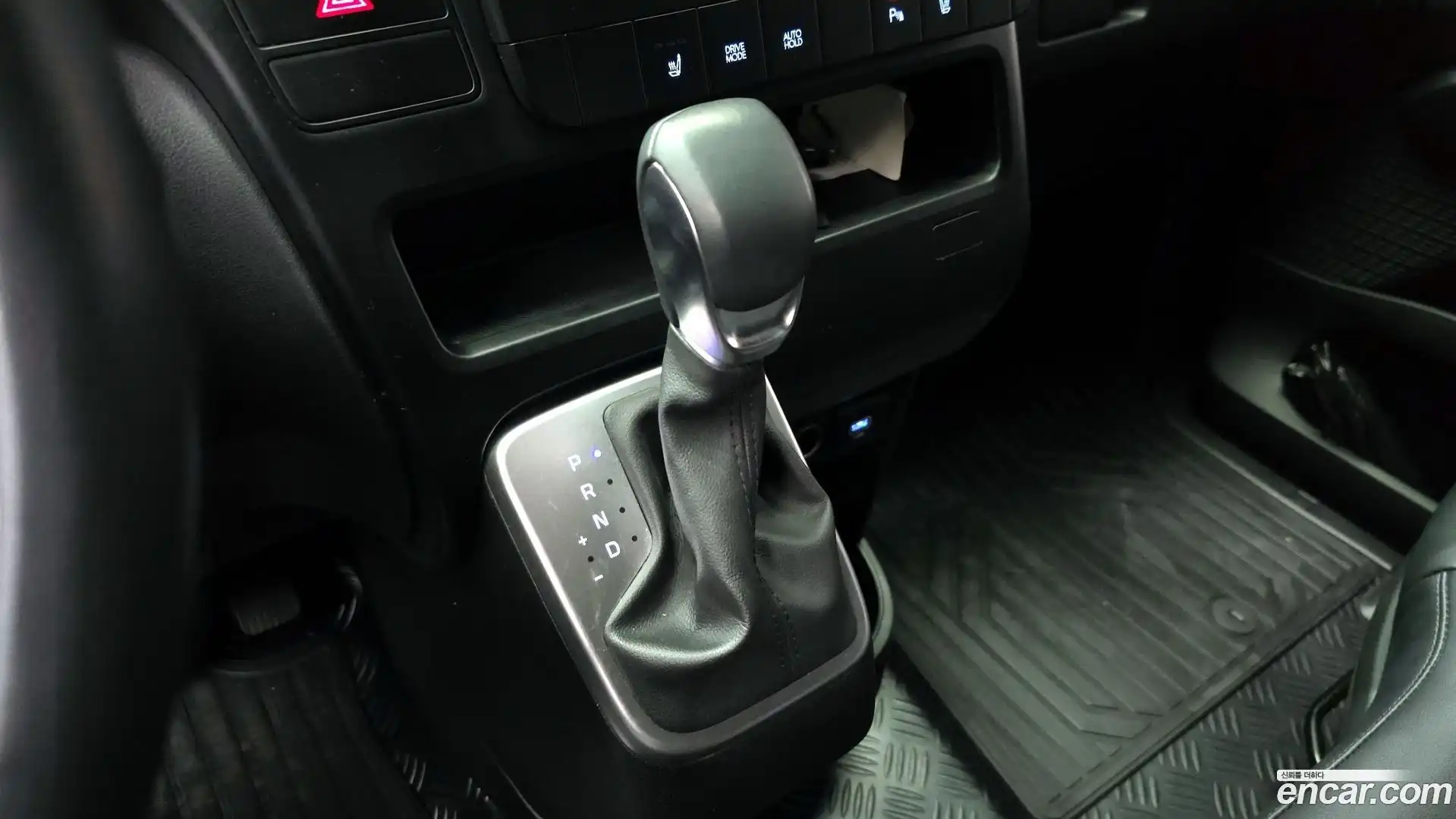 Staria Hyundai 2025.5-INNER-009