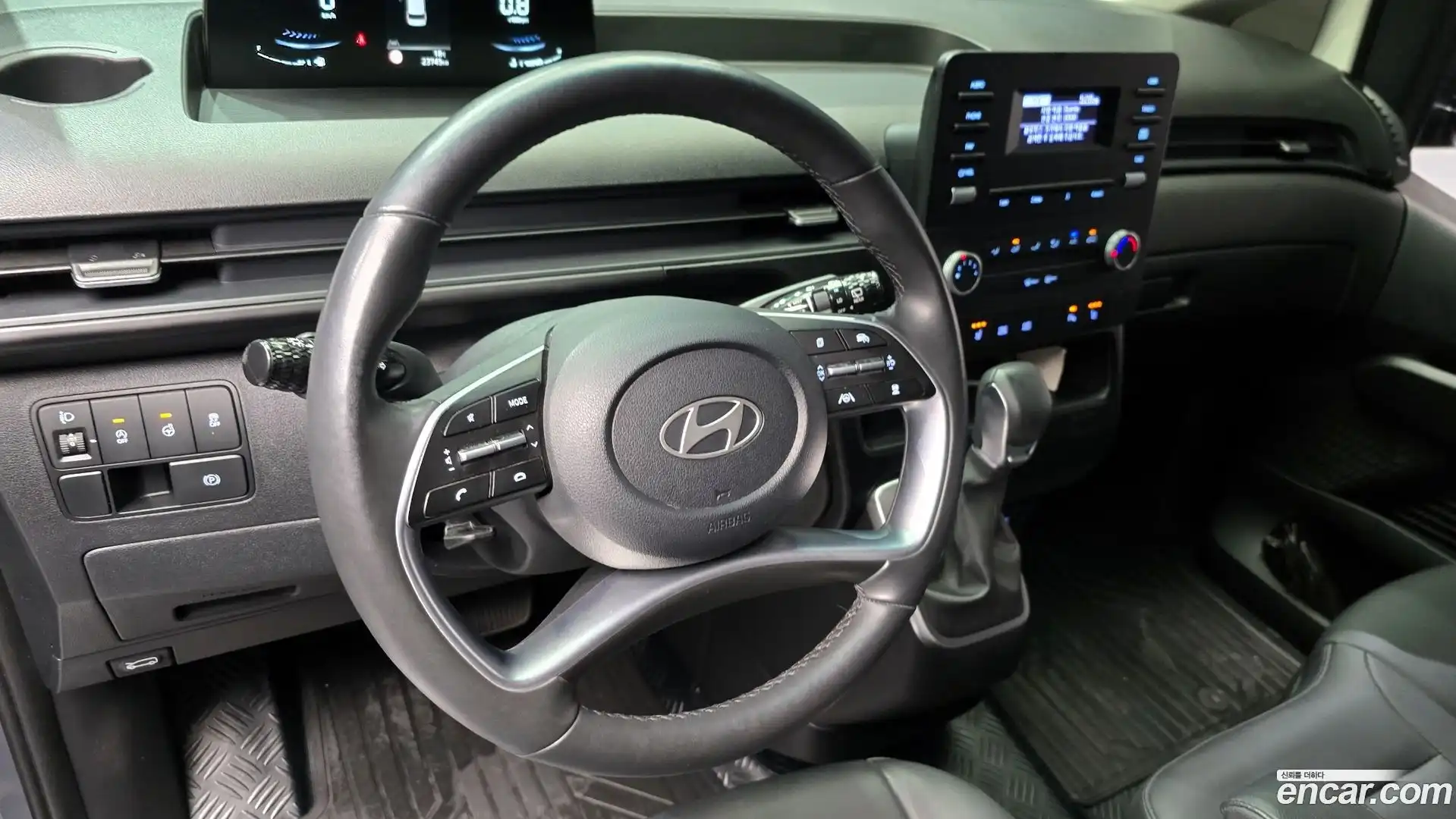 Staria Hyundai 2025.5-OPTION-018