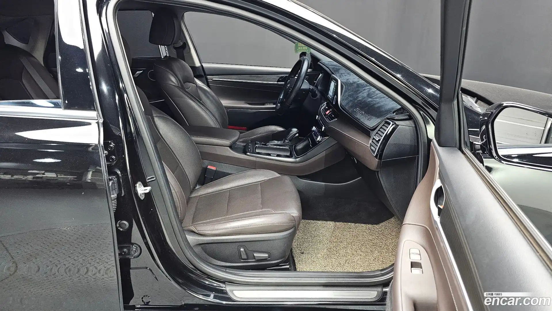 Grandeur Hyundai 2017.10-INNER-036