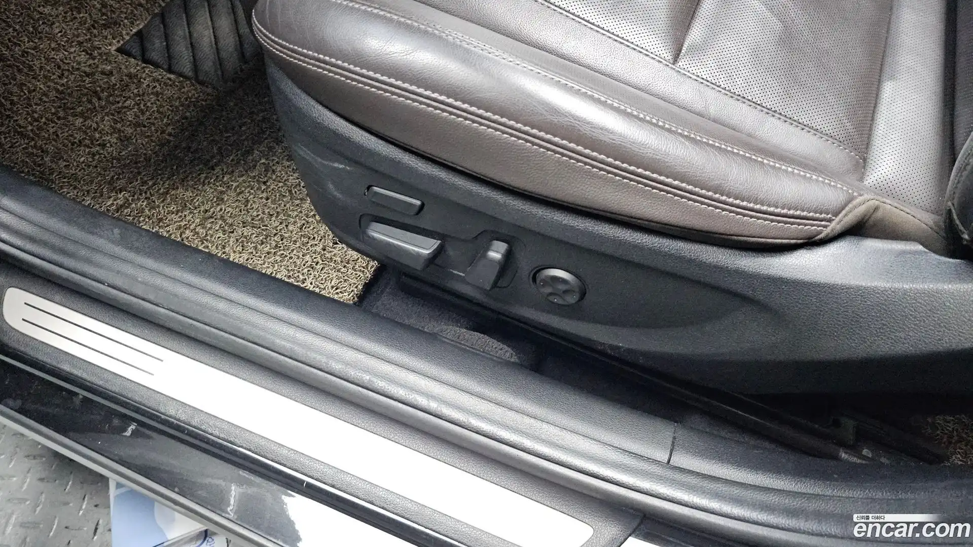 Grandeur Hyundai 2017.10-OPTION-045