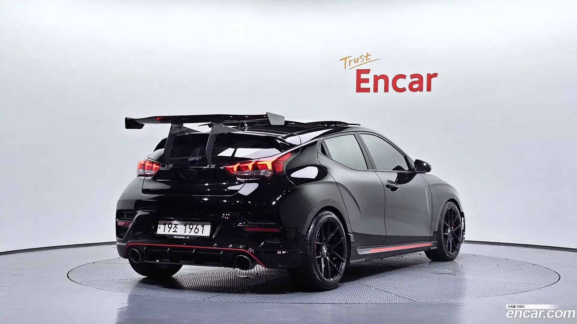 Veloster Hyundai 2018.11-OUTER-002
