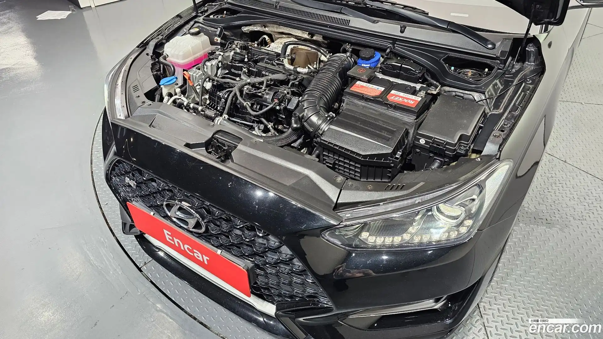 Veloster Hyundai 2018.11-OUTER-006