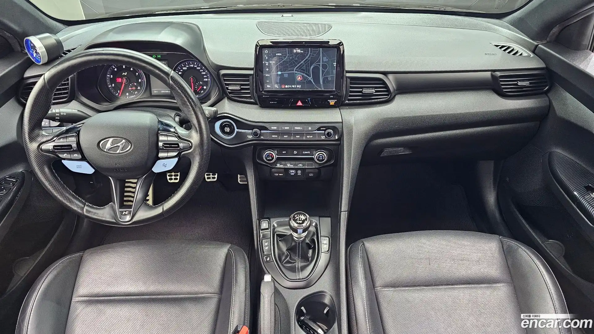 Veloster Hyundai 2018.11-INNER-007