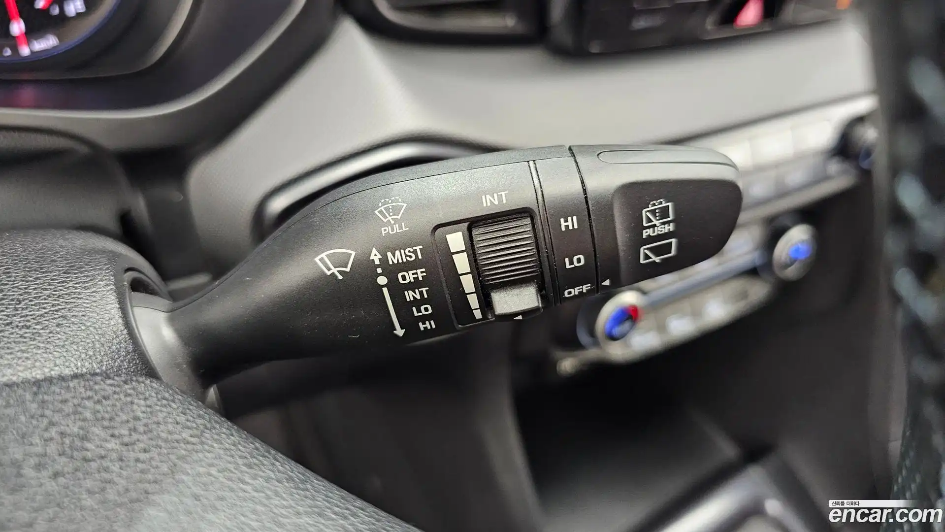 Veloster Hyundai 2018.11-OPTION-022