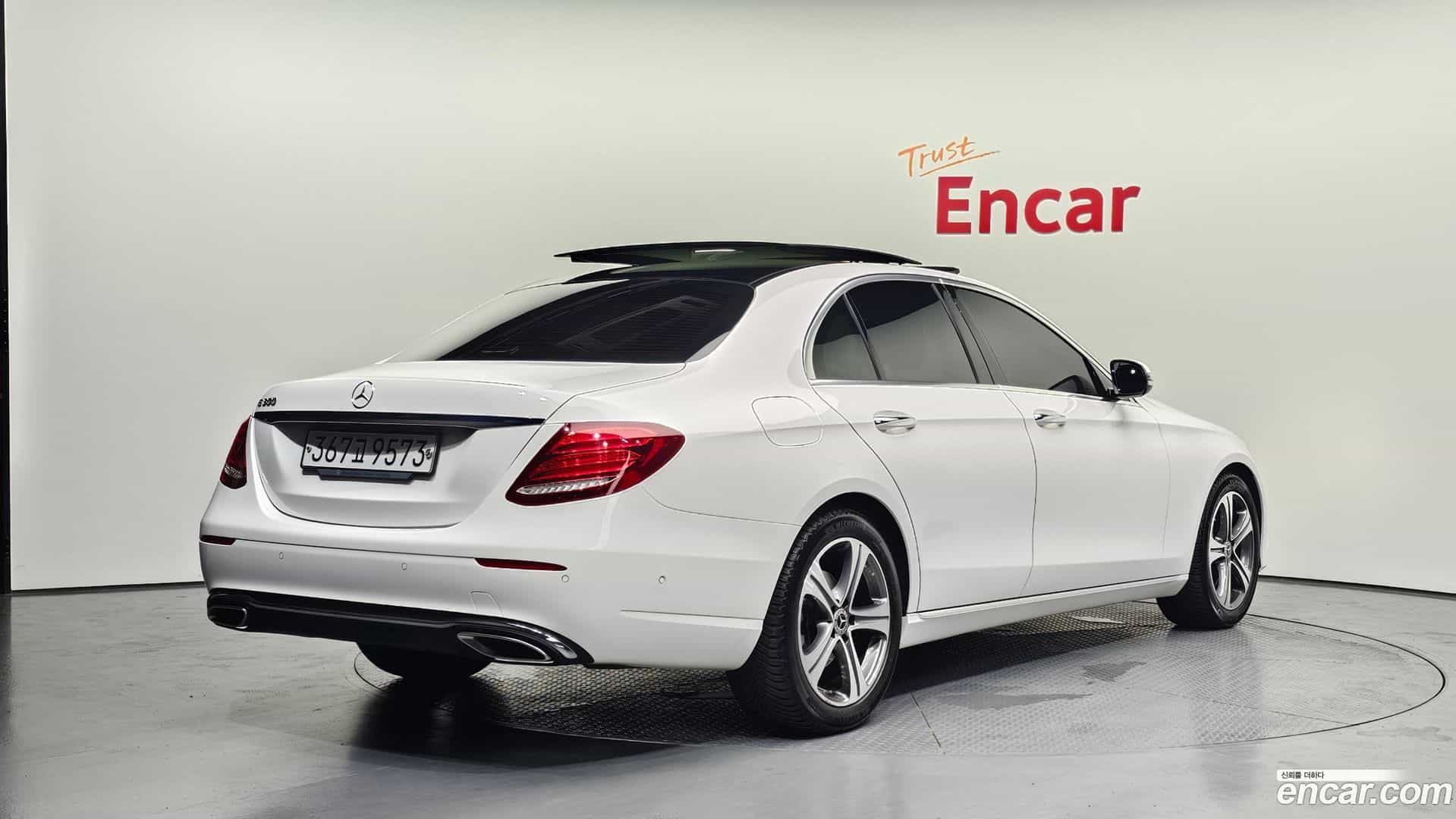 E-Class Mercedes-Benz 2019.9-OUTER-002
