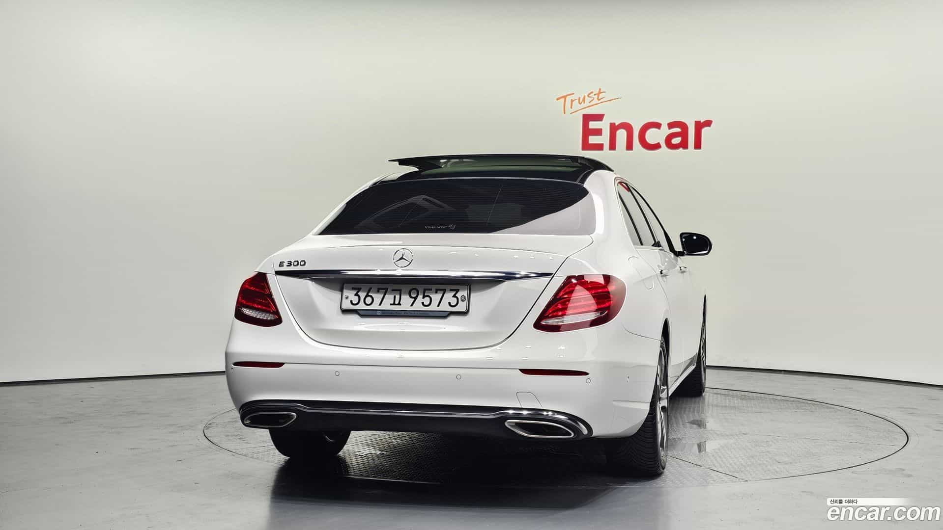 E-Class Mercedes-Benz 2019.9-OUTER-004