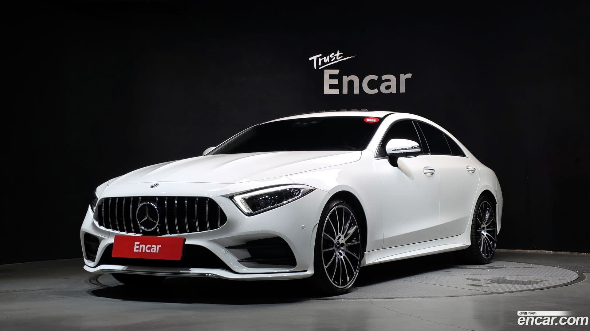 Main__Slider__Photo:CLS-Class Mercedes-Benz 2020.10-0