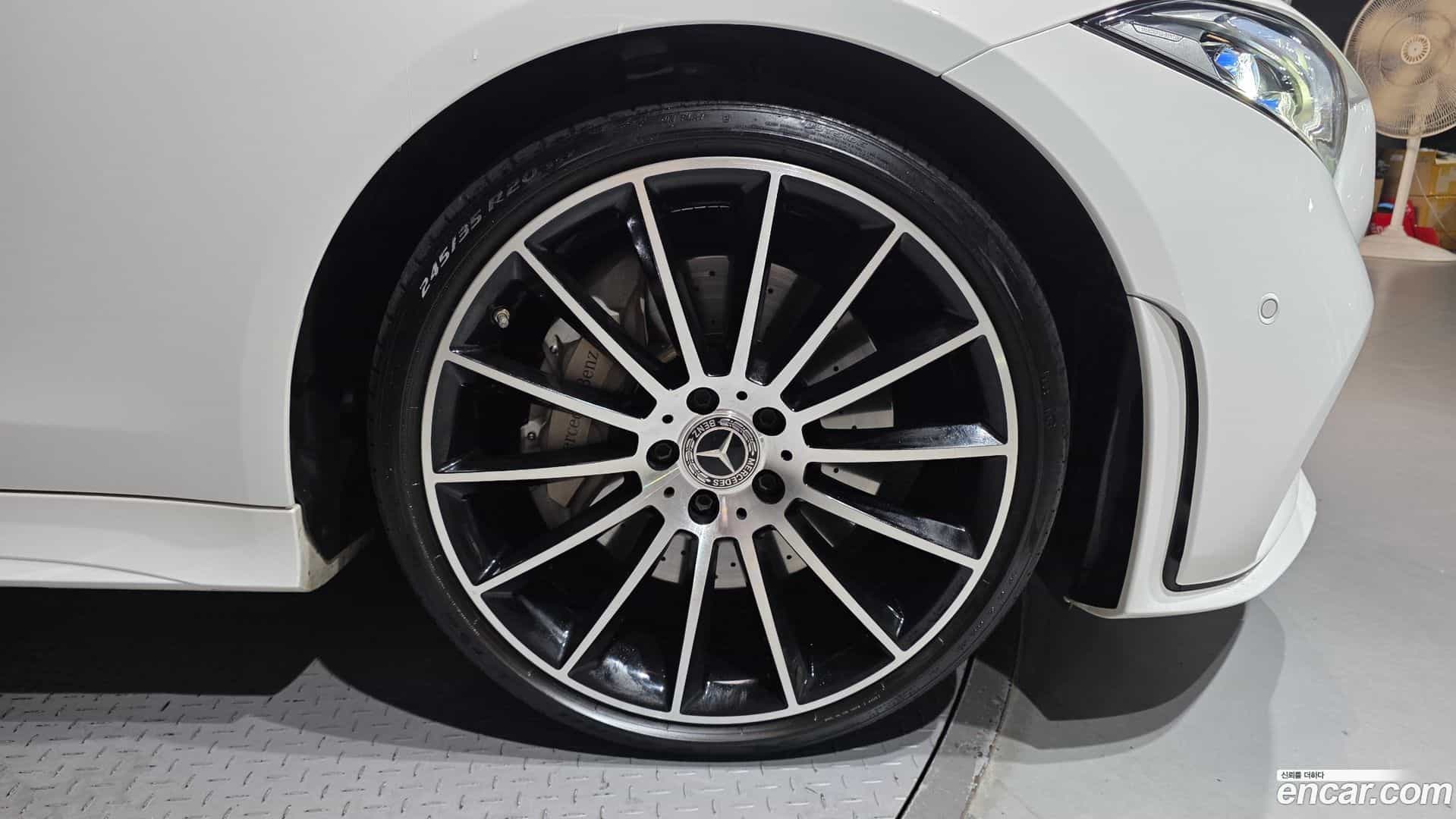 CLS-Class Mercedes-Benz 2020.10-OUTER-005