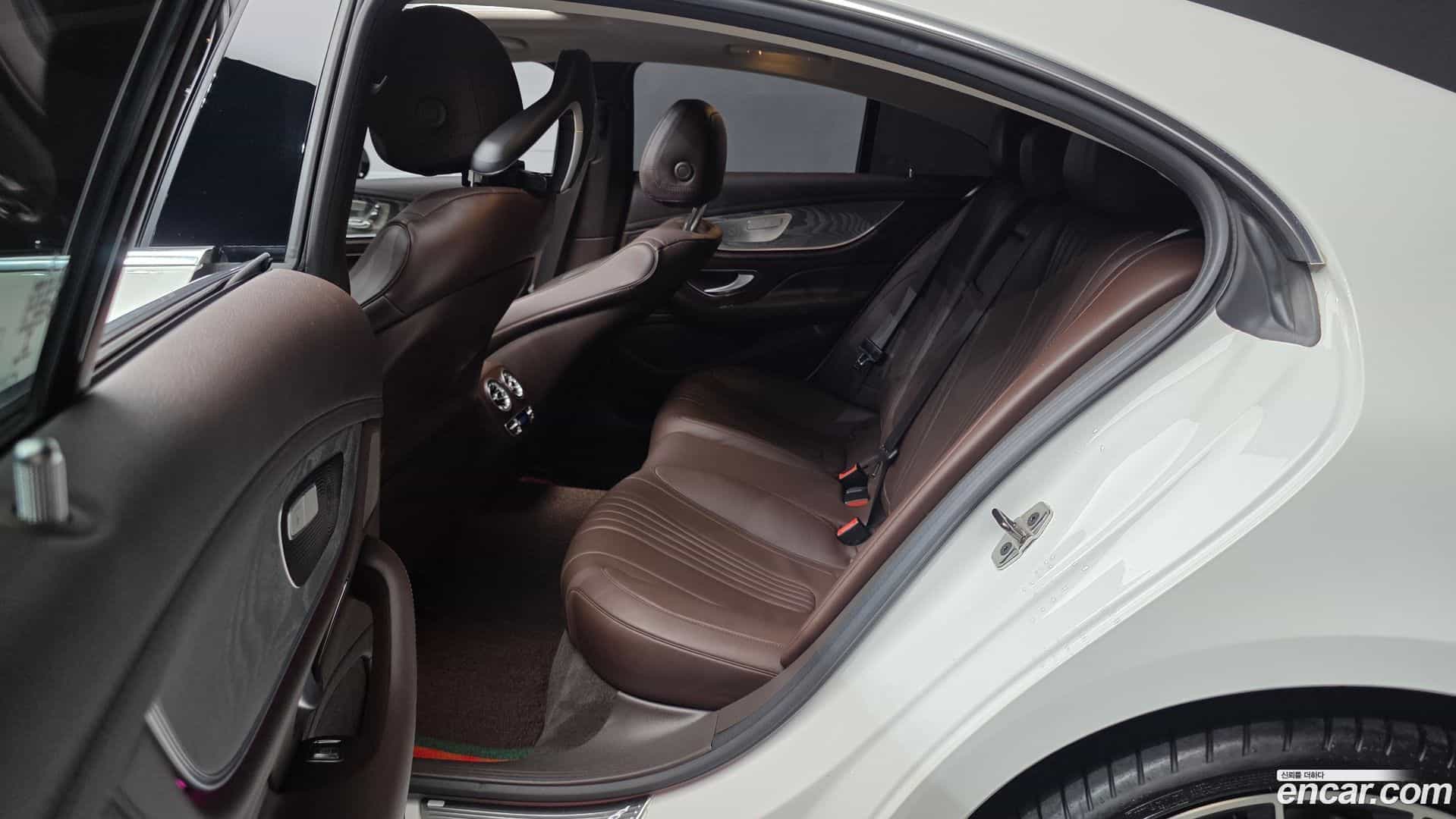 CLS-Class Mercedes-Benz 2020.10-OPTION-016