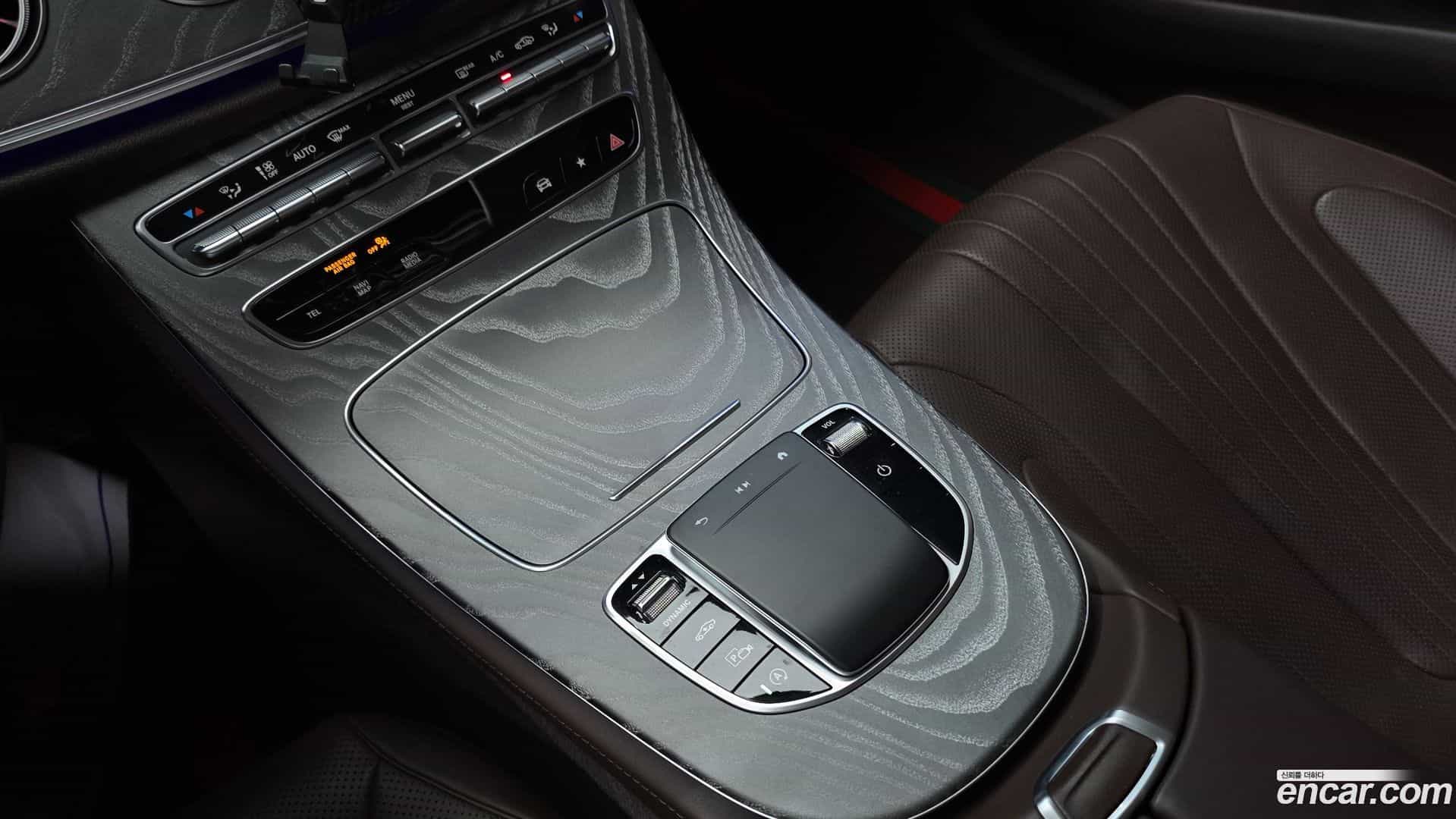 CLS-Class Mercedes-Benz 2020.10-OPTION-022