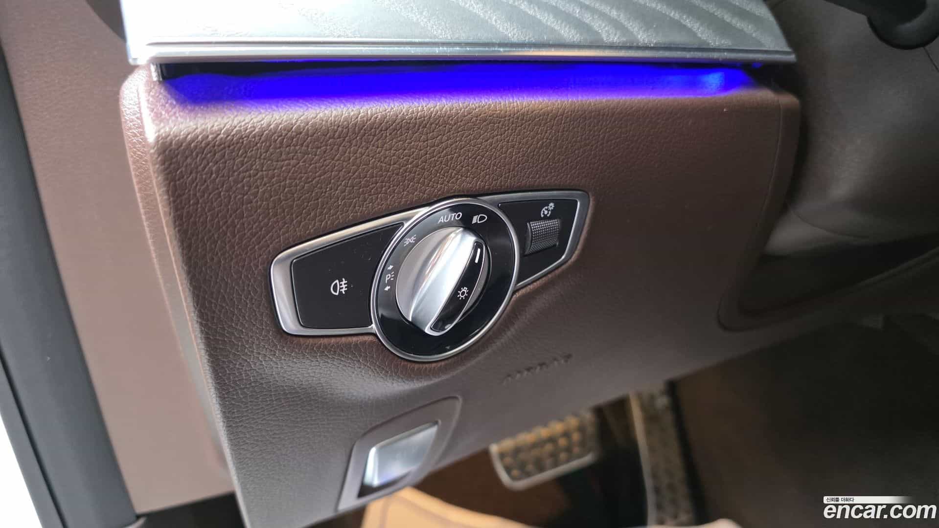 CLS-Class Mercedes-Benz 2020.10-OPTION-023
