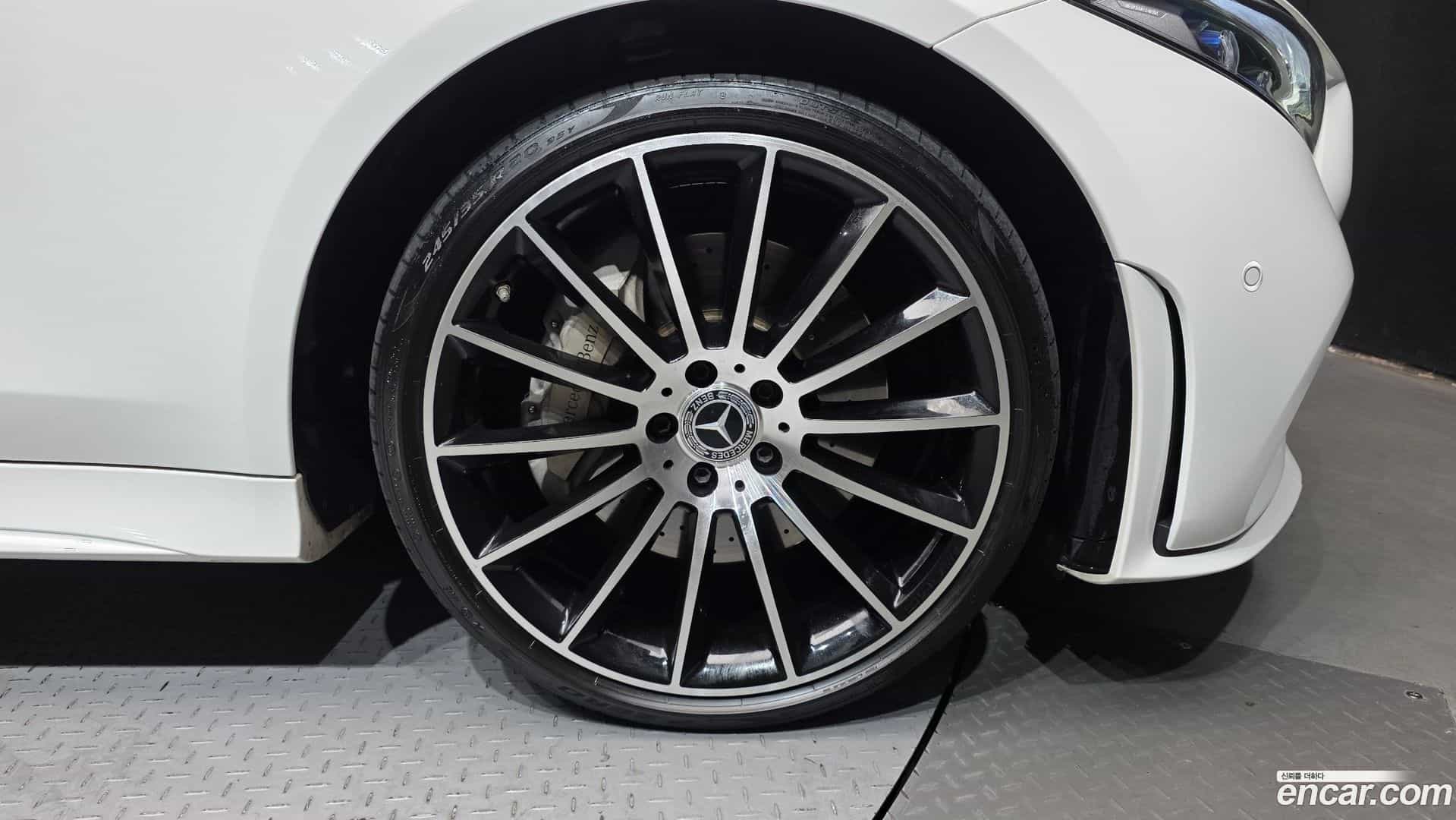 CLS-Class Mercedes-Benz 2020.10-OUTER-031