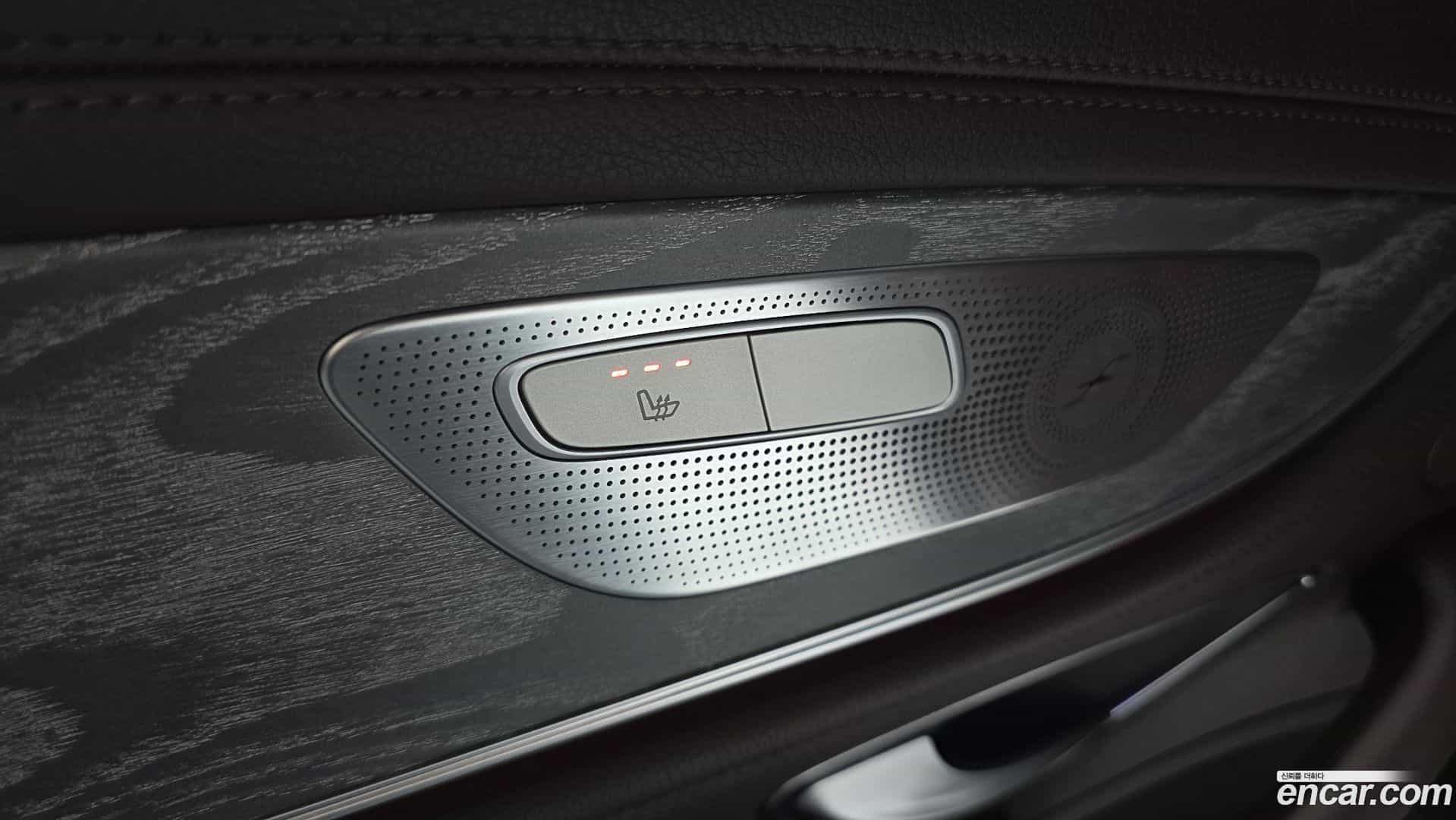 CLS-Class Mercedes-Benz 2020.10-OPTION-040